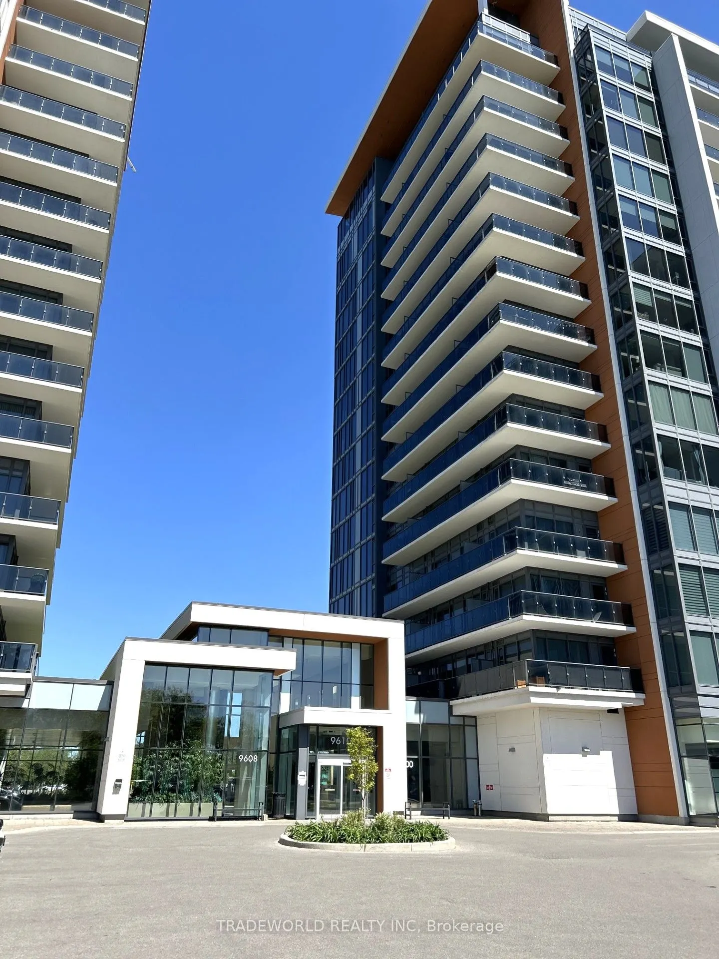 9608 Yonge Street, #1001A