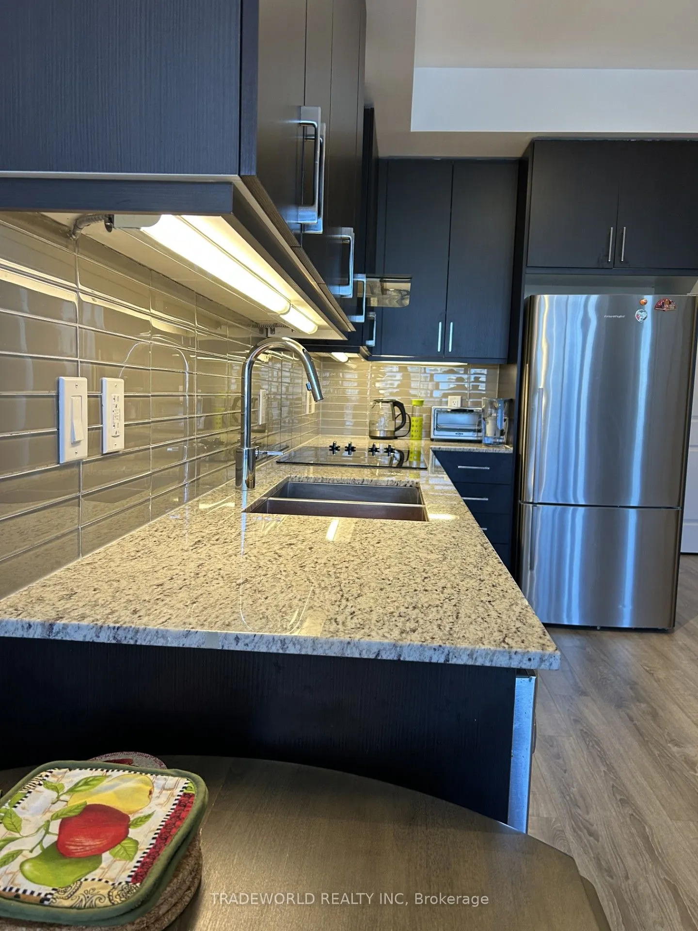 9608 Yonge Street, #1001A