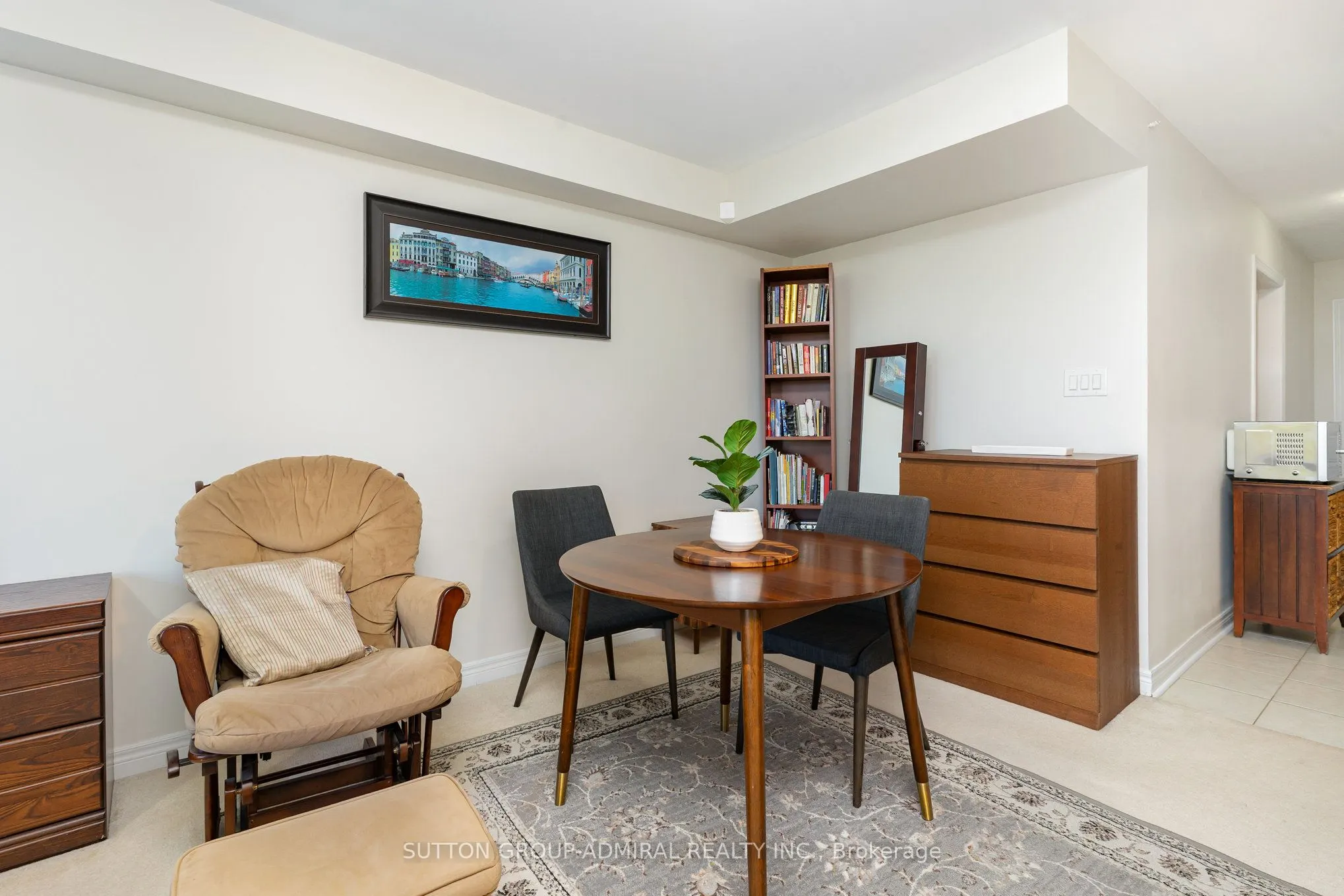 32 Grand Trunk Avenue