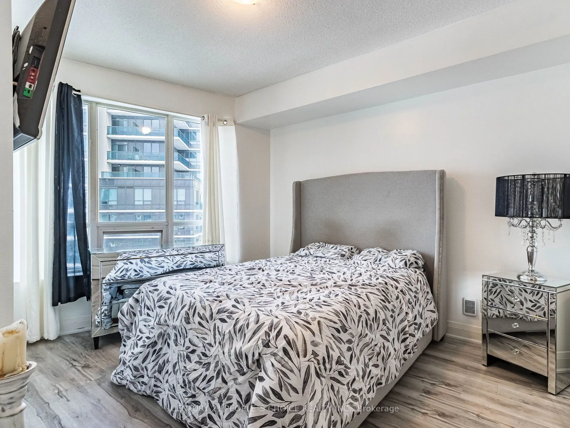 7161 Yonge Street, #2232