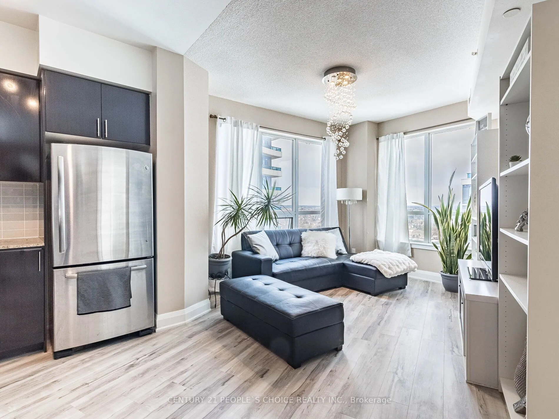7161 Yonge Street, #2232