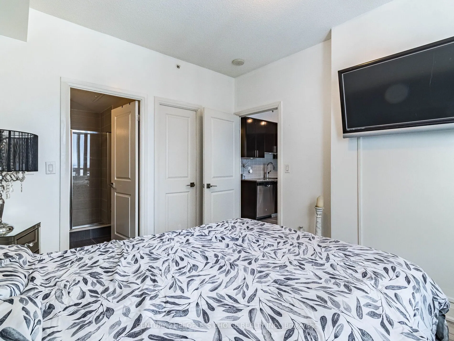 7161 Yonge Street, #2232