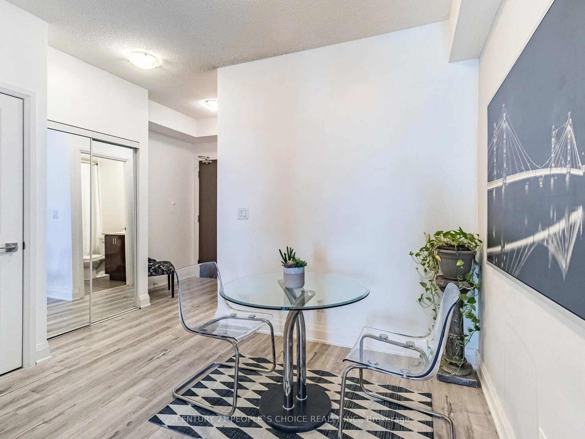 7161 Yonge Street, #2232