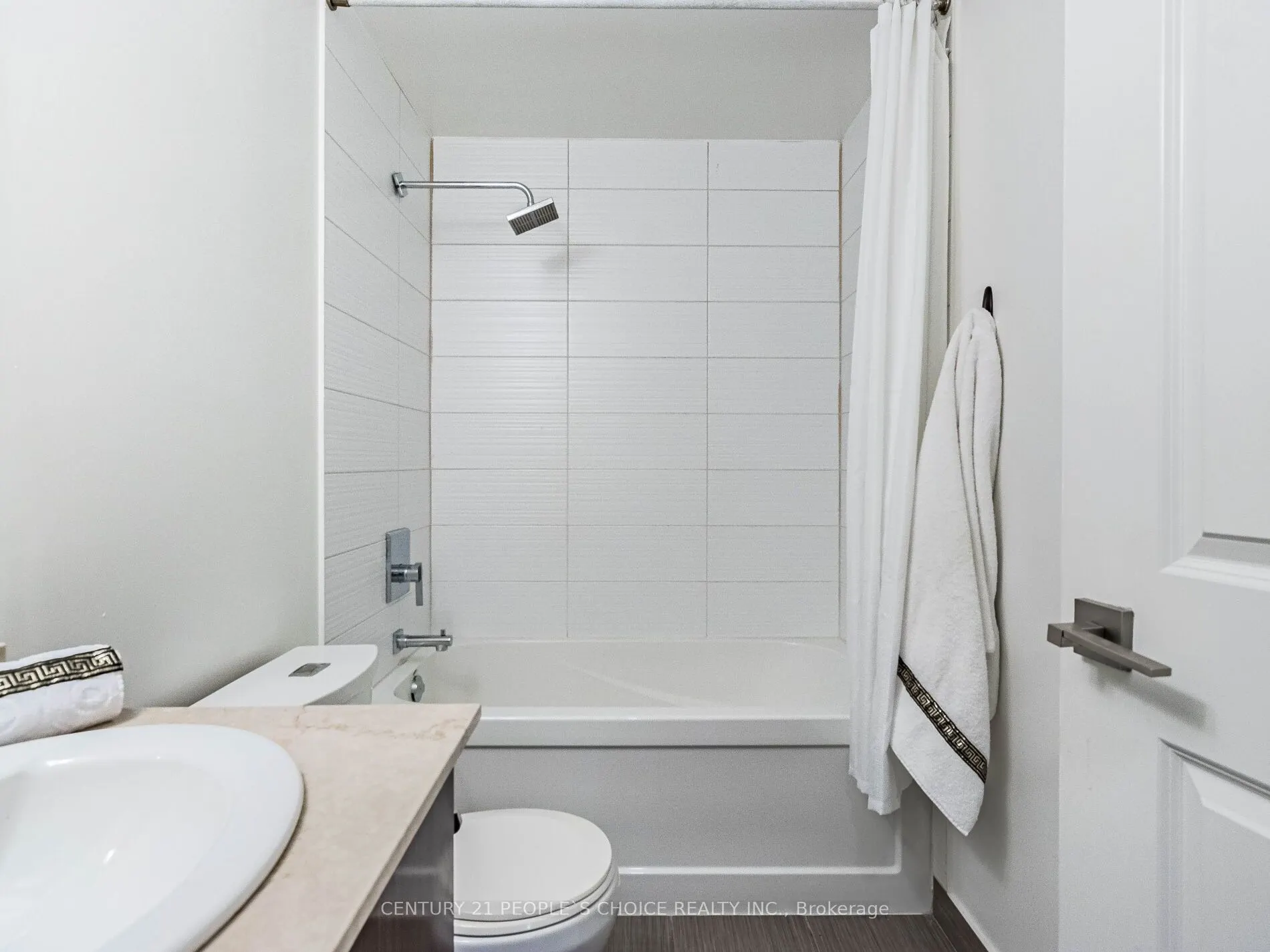 7161 Yonge Street, #2232