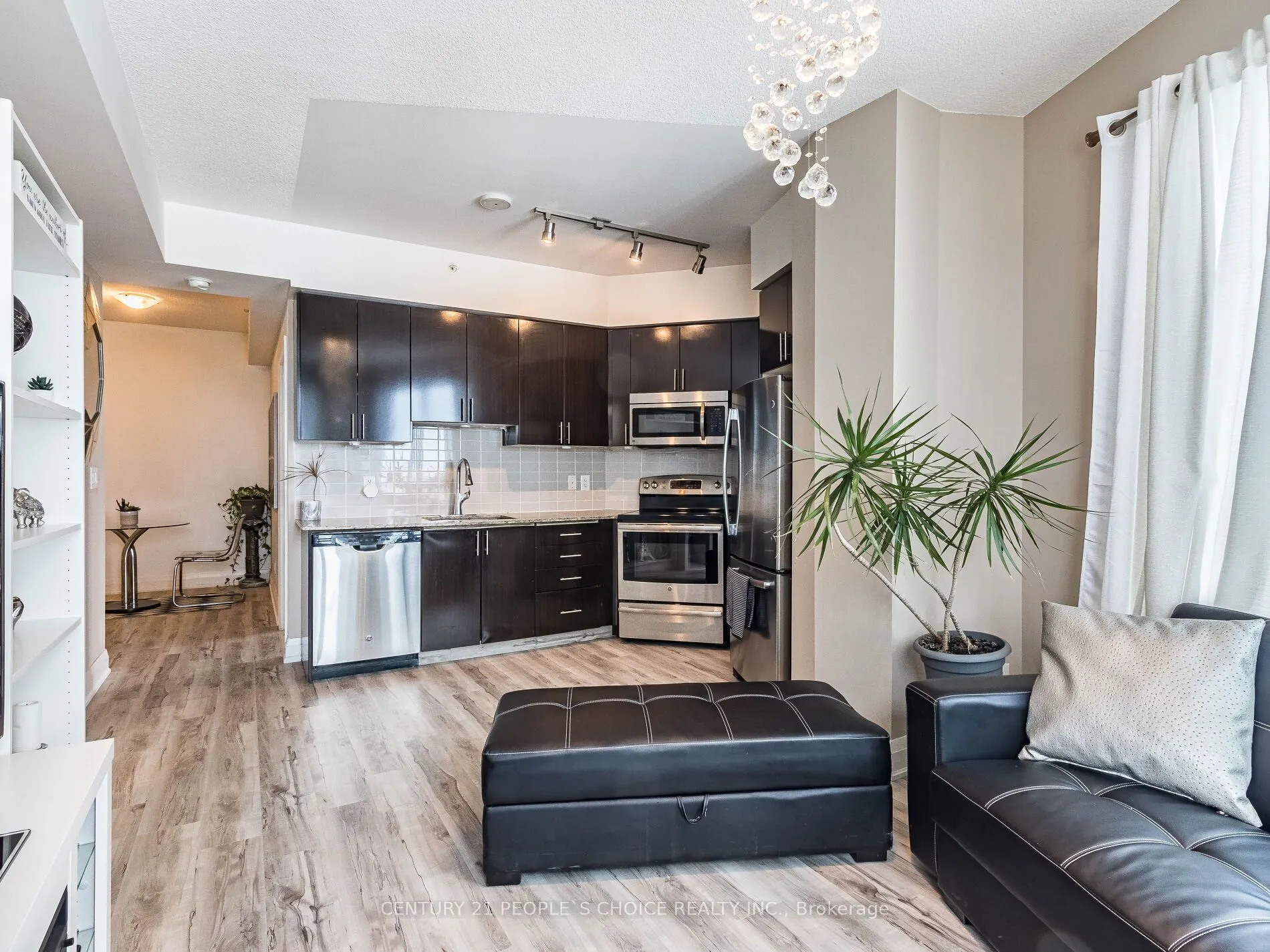 7161 Yonge Street, #2232