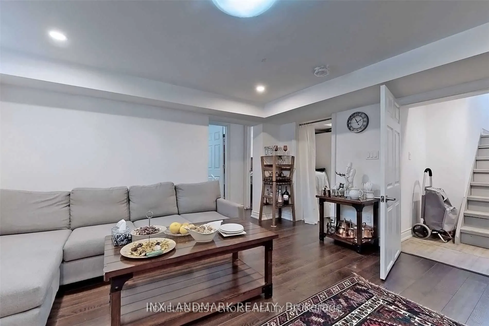 32 Kirk Drive