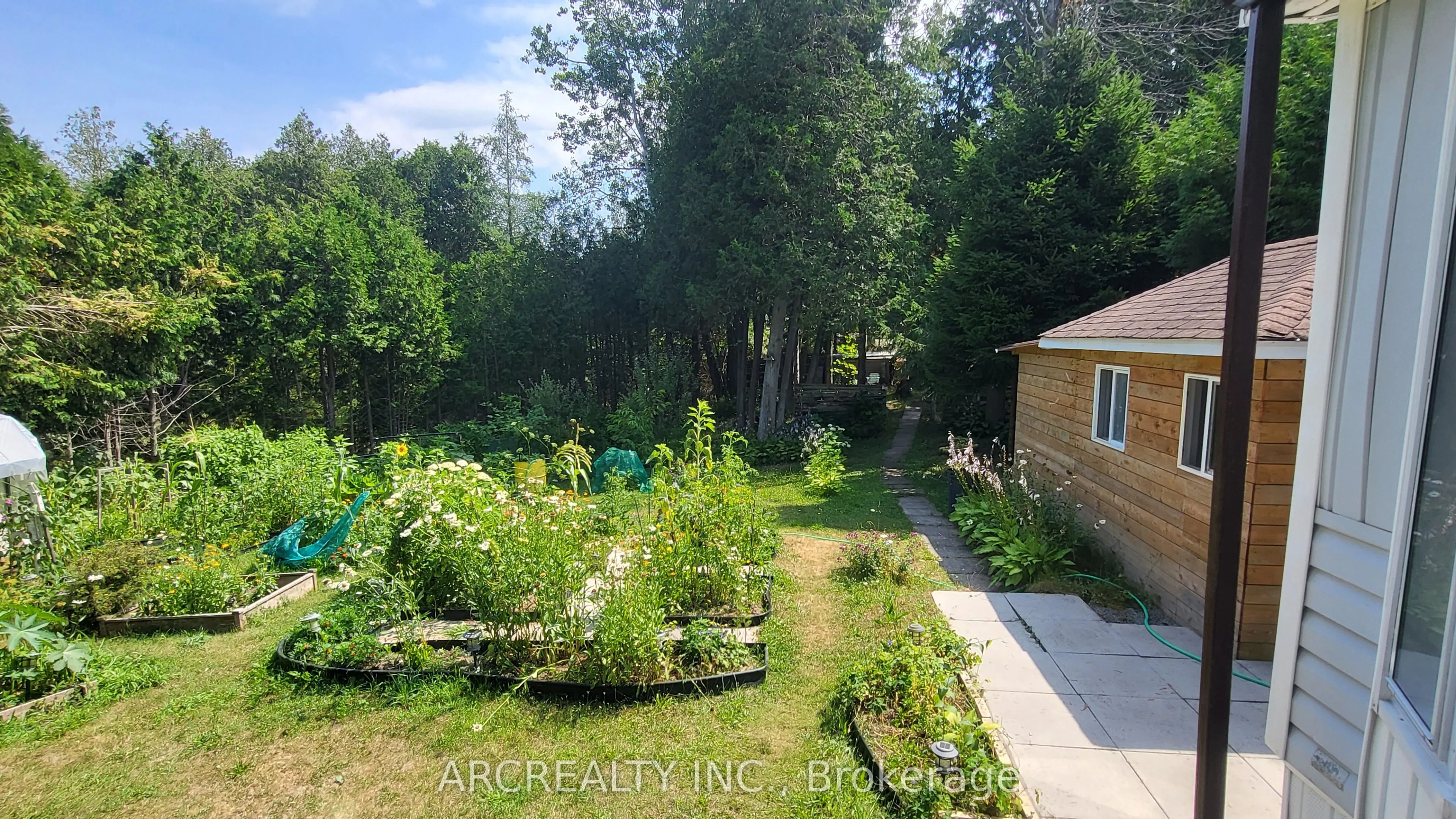 25 Chickadee Court