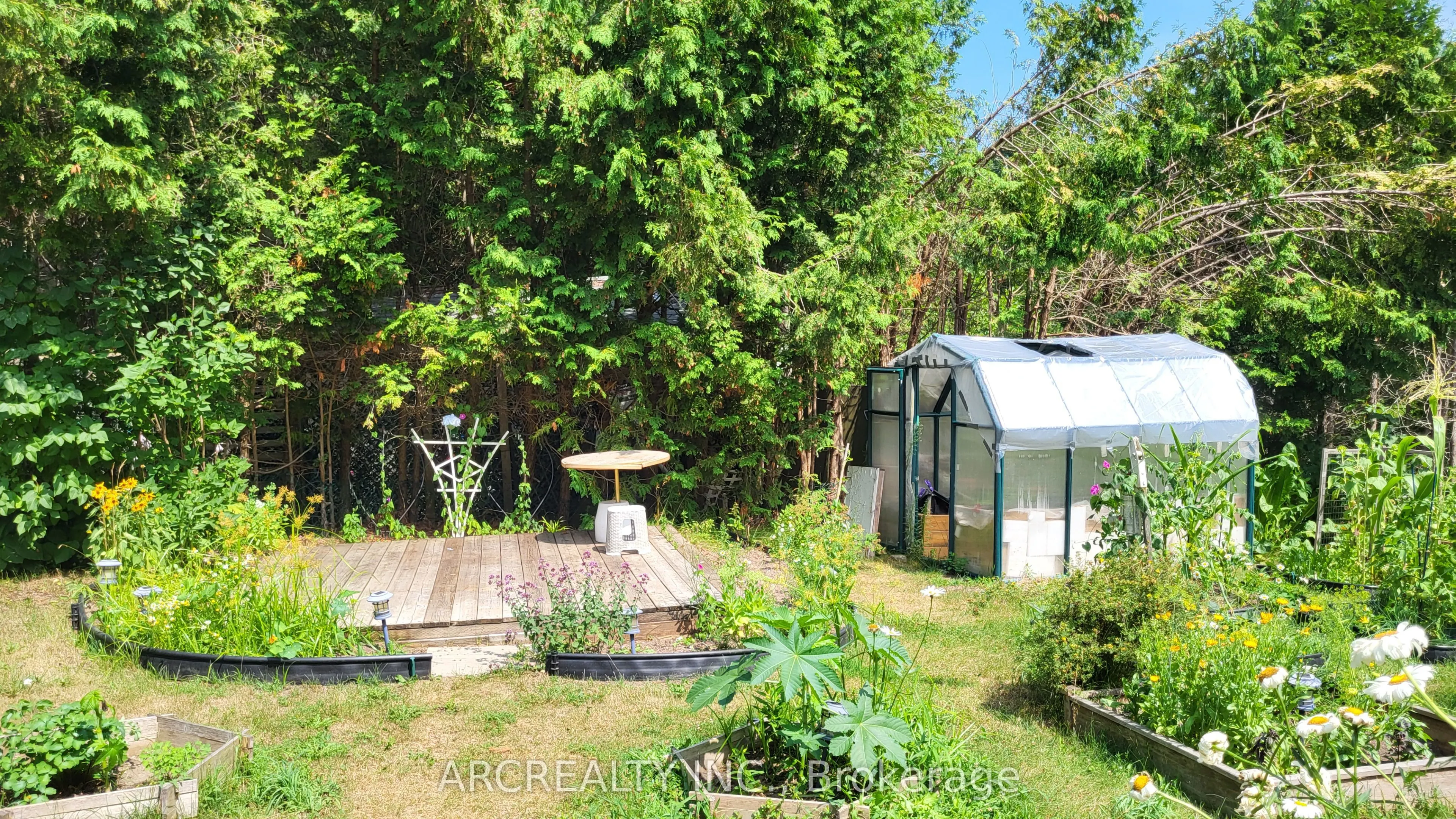 25 Chickadee Court