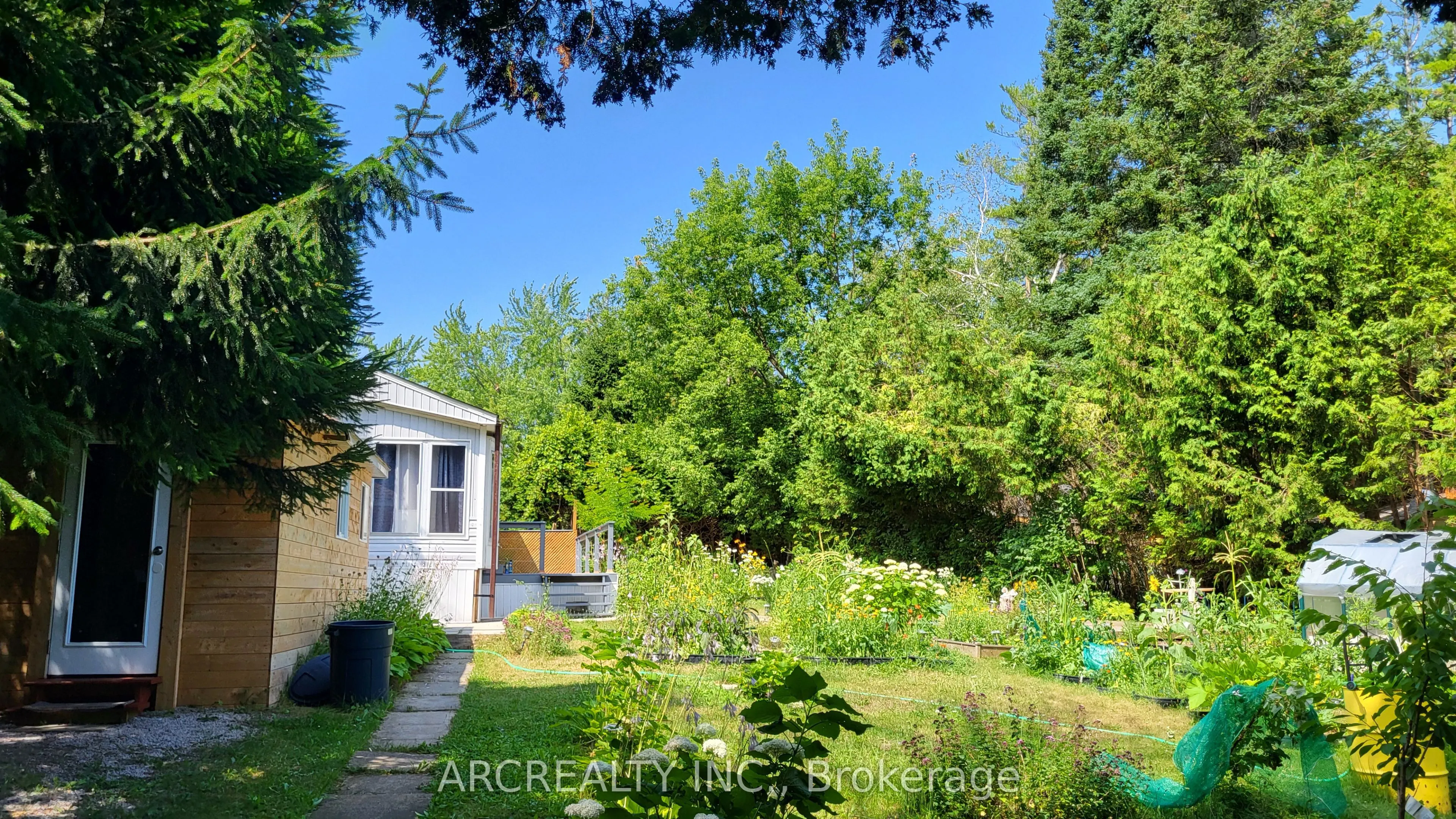 25 Chickadee Court