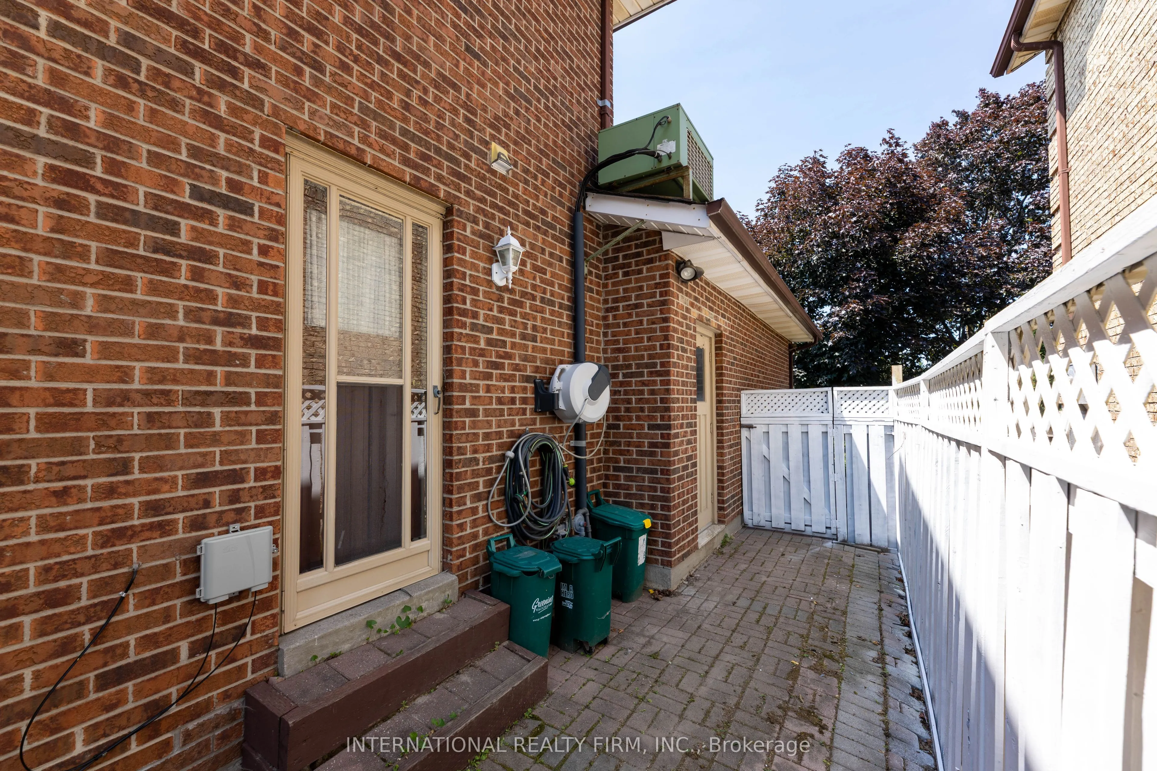 17 Southview Drive