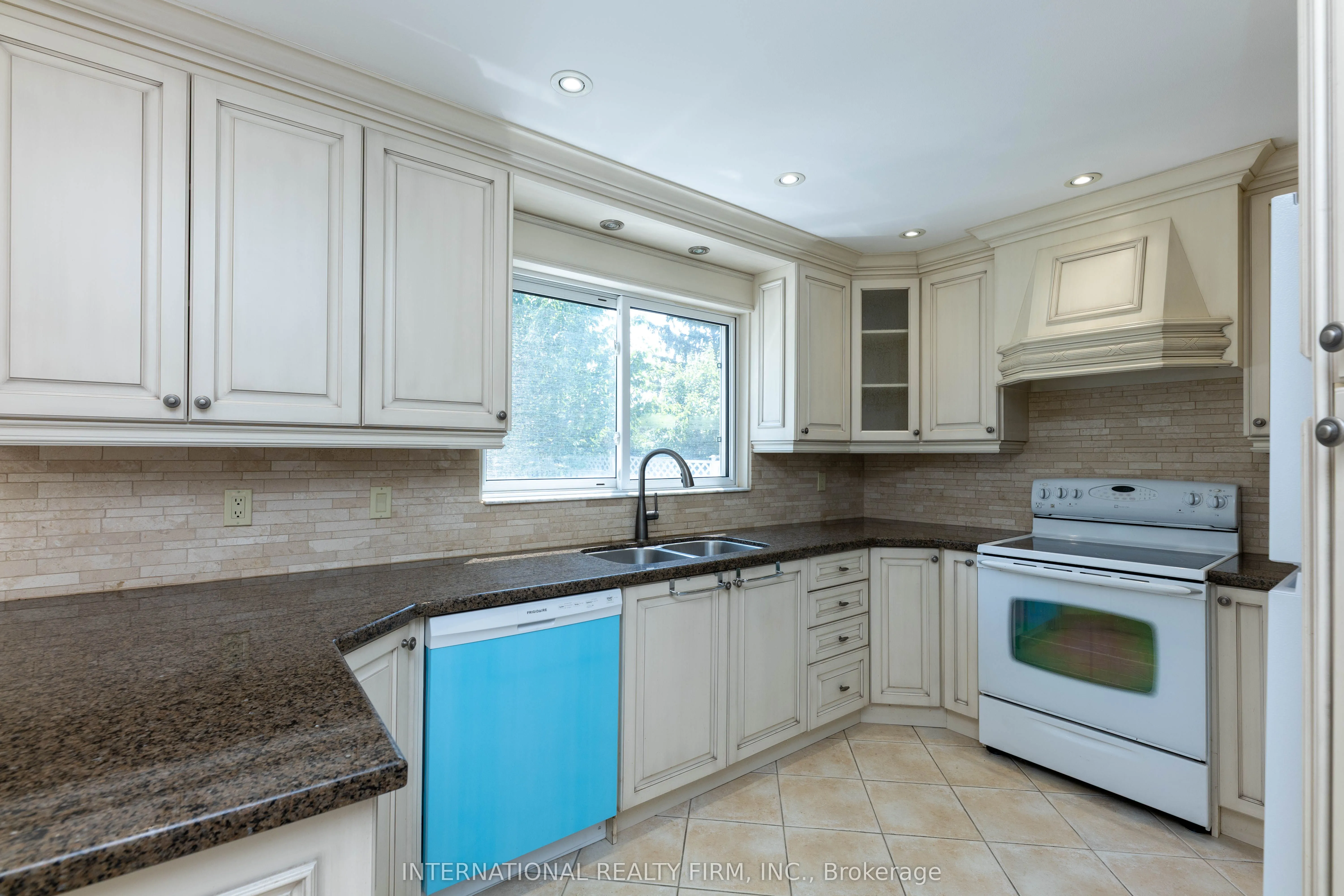 17 Southview Drive