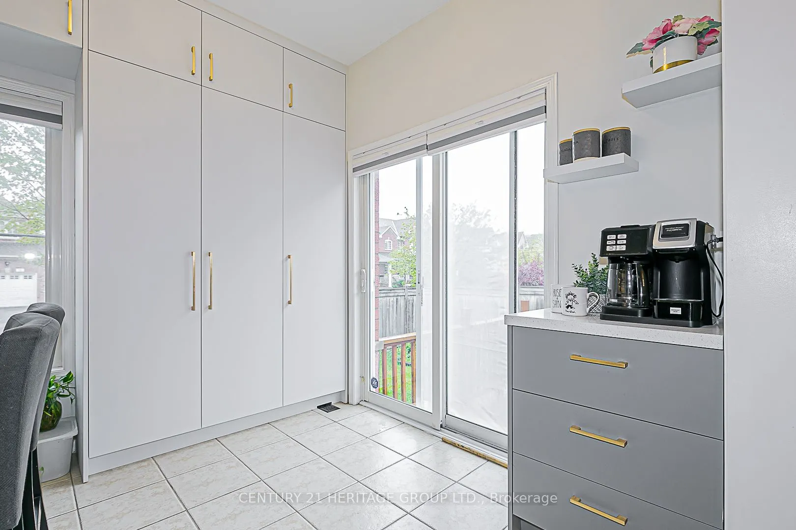 11 Birdsong Street