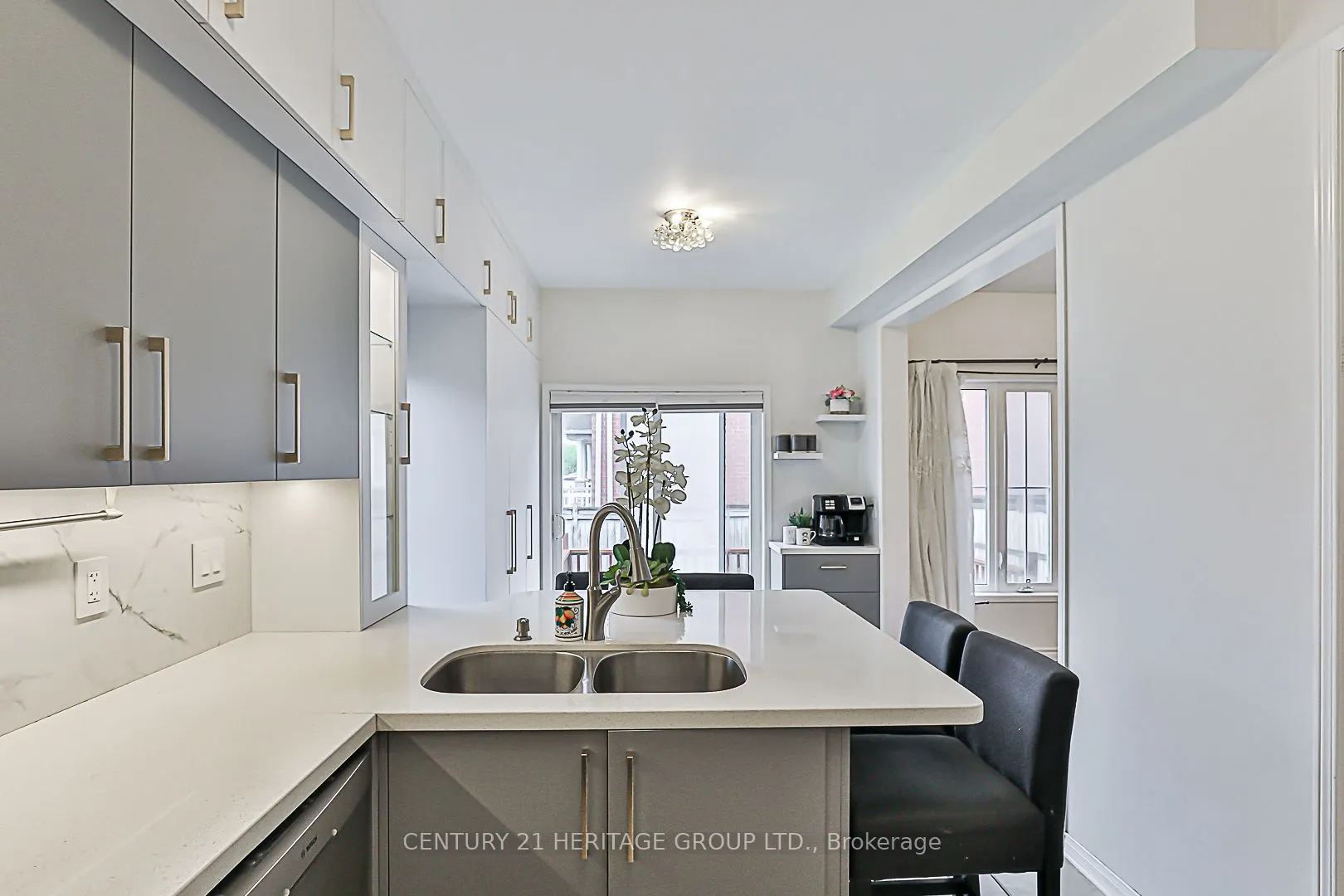 11 Birdsong Street