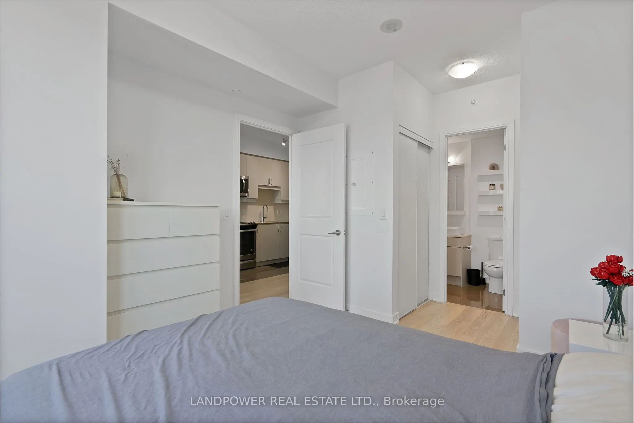 9205 Yonge Street, #618NE