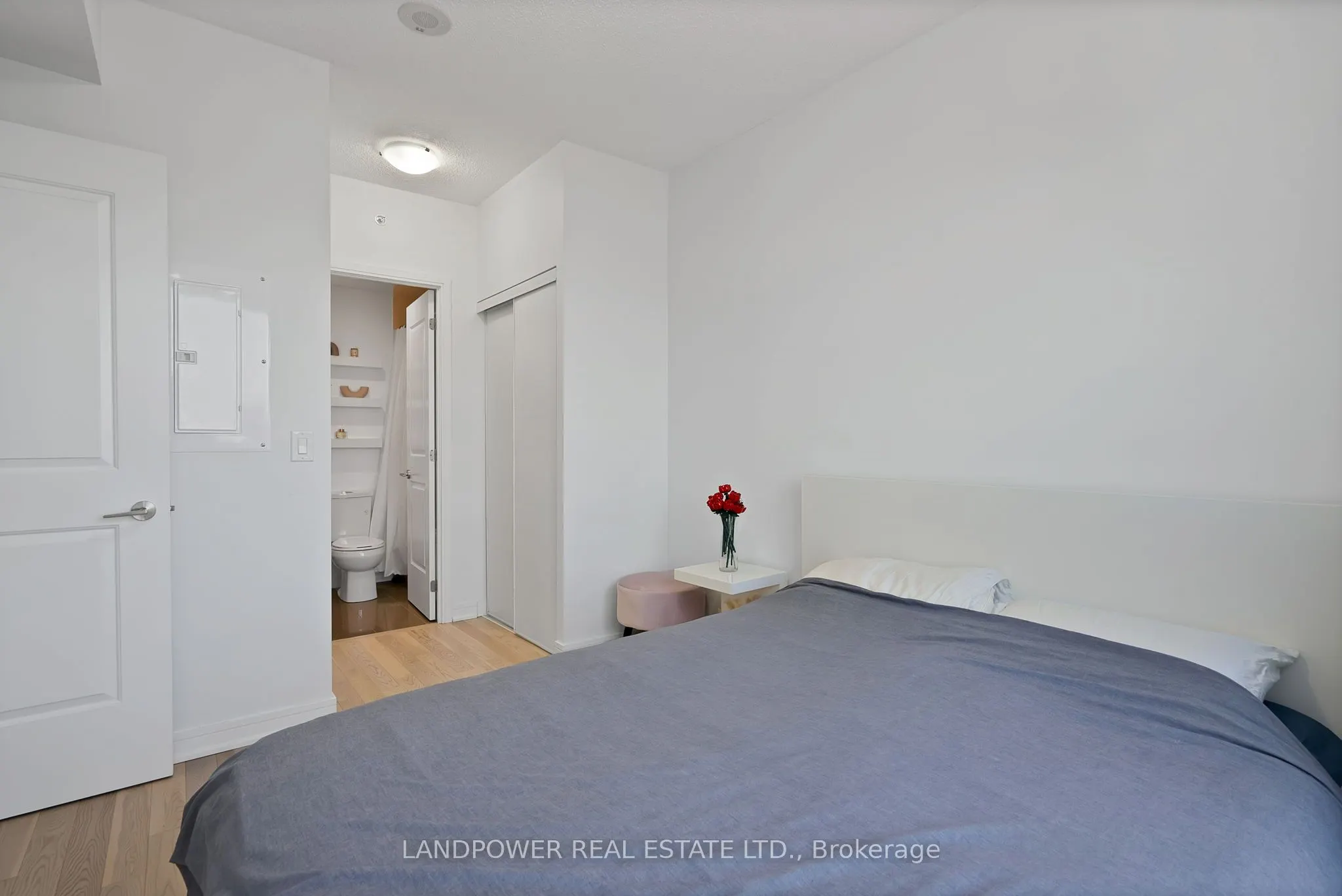 9205 Yonge Street, #618NE