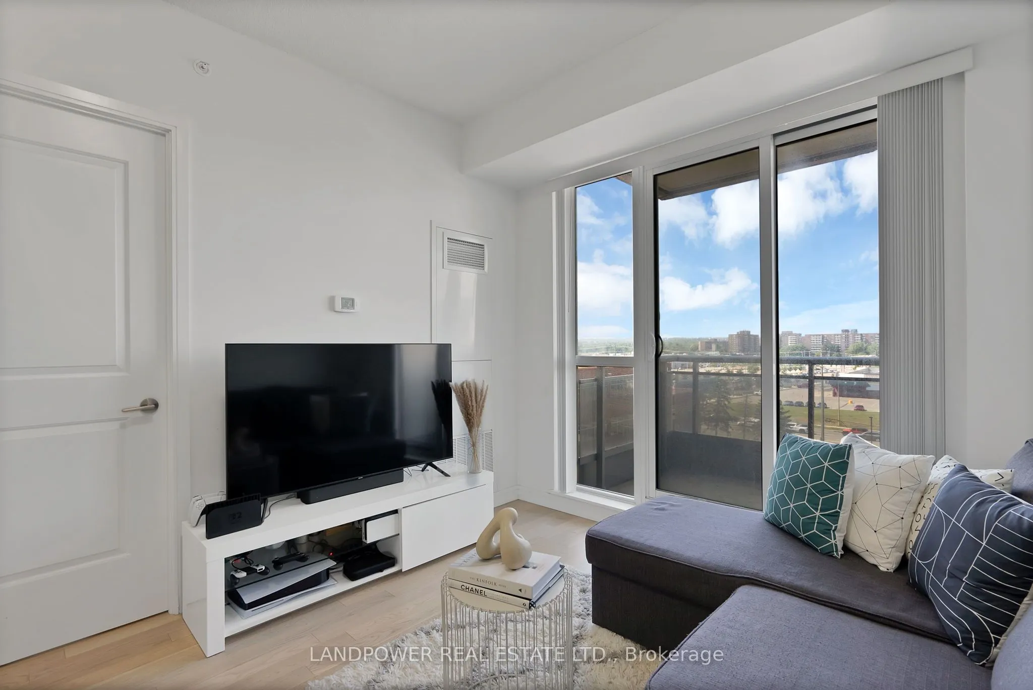 9205 Yonge Street, #618NE