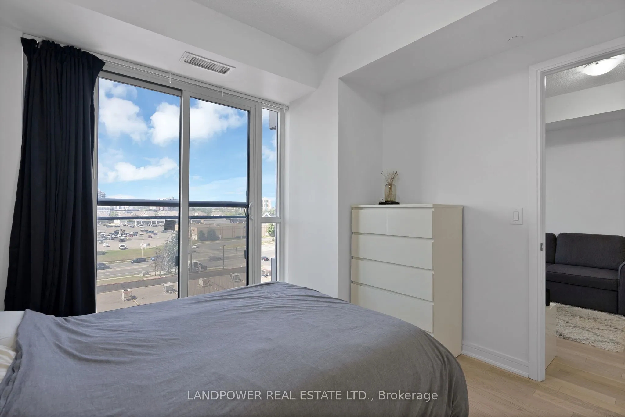 9205 Yonge Street, #618NE