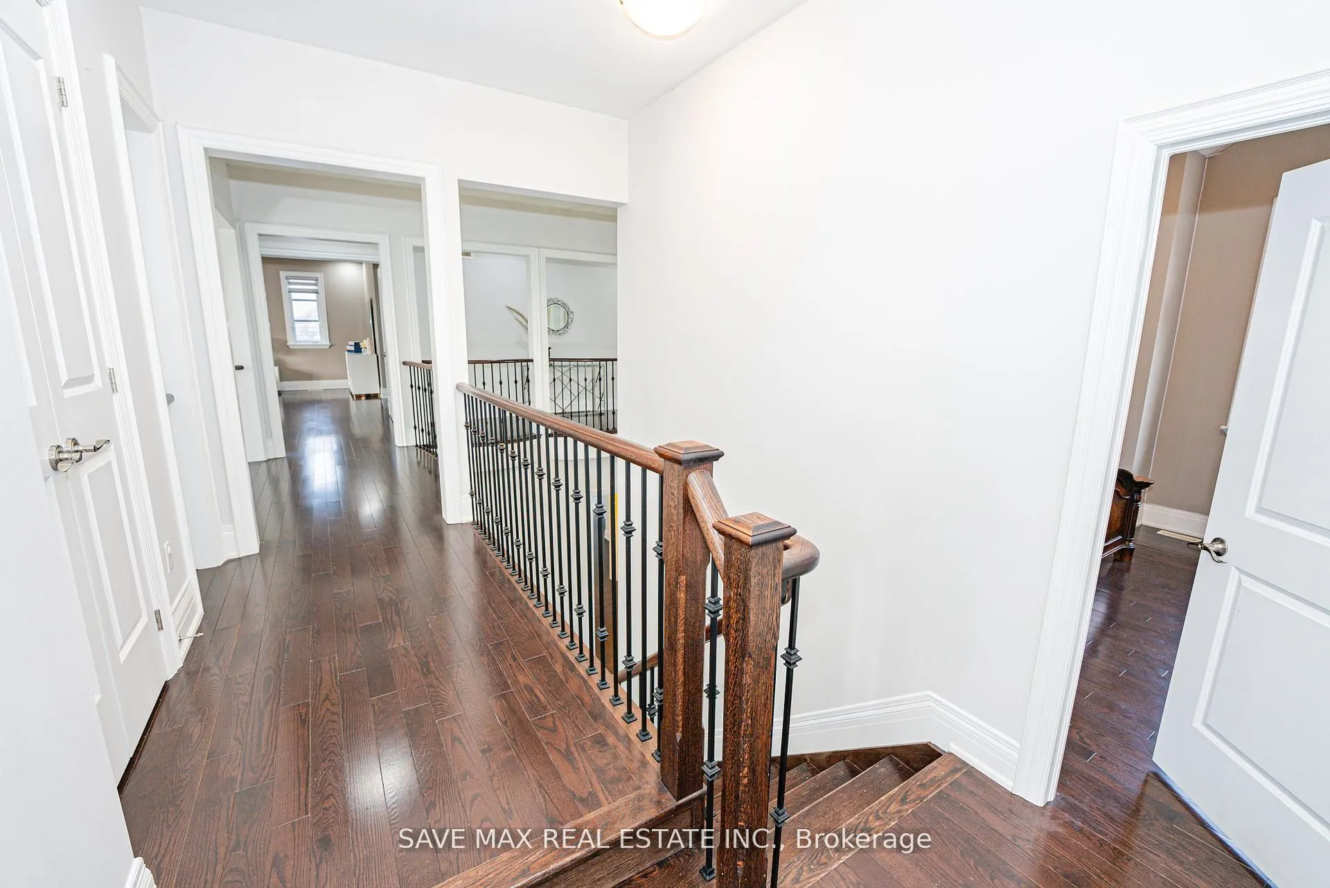 95 Sarracini Crescent