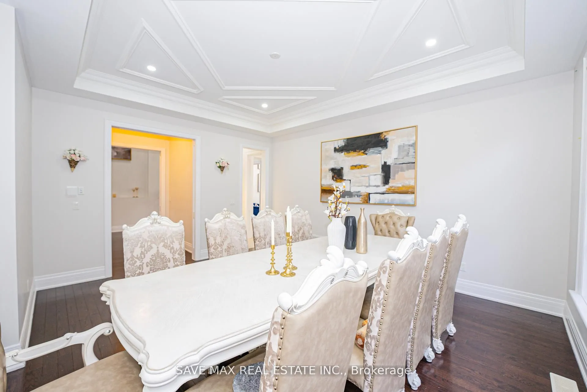 95 Sarracini Crescent