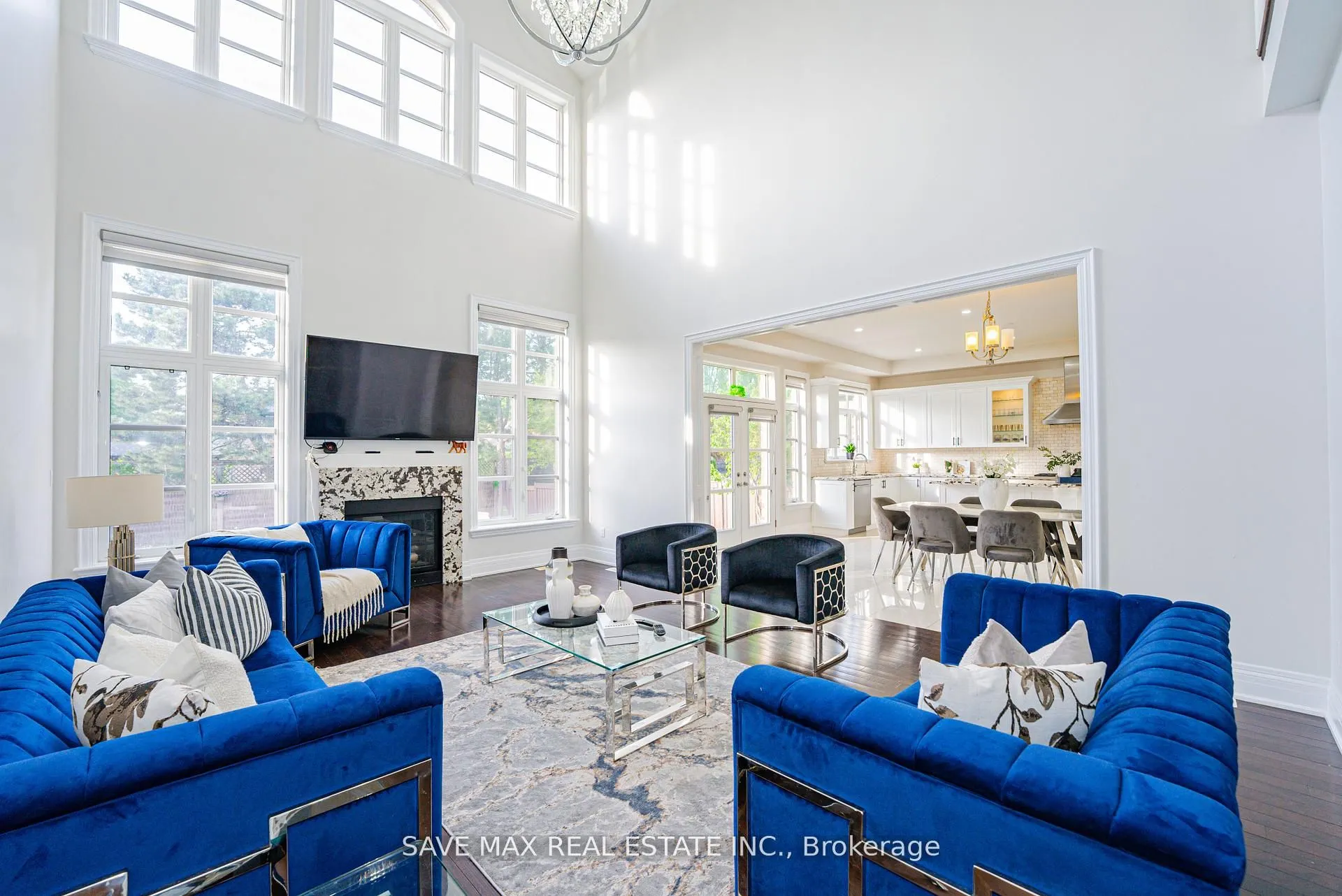 95 Sarracini Crescent