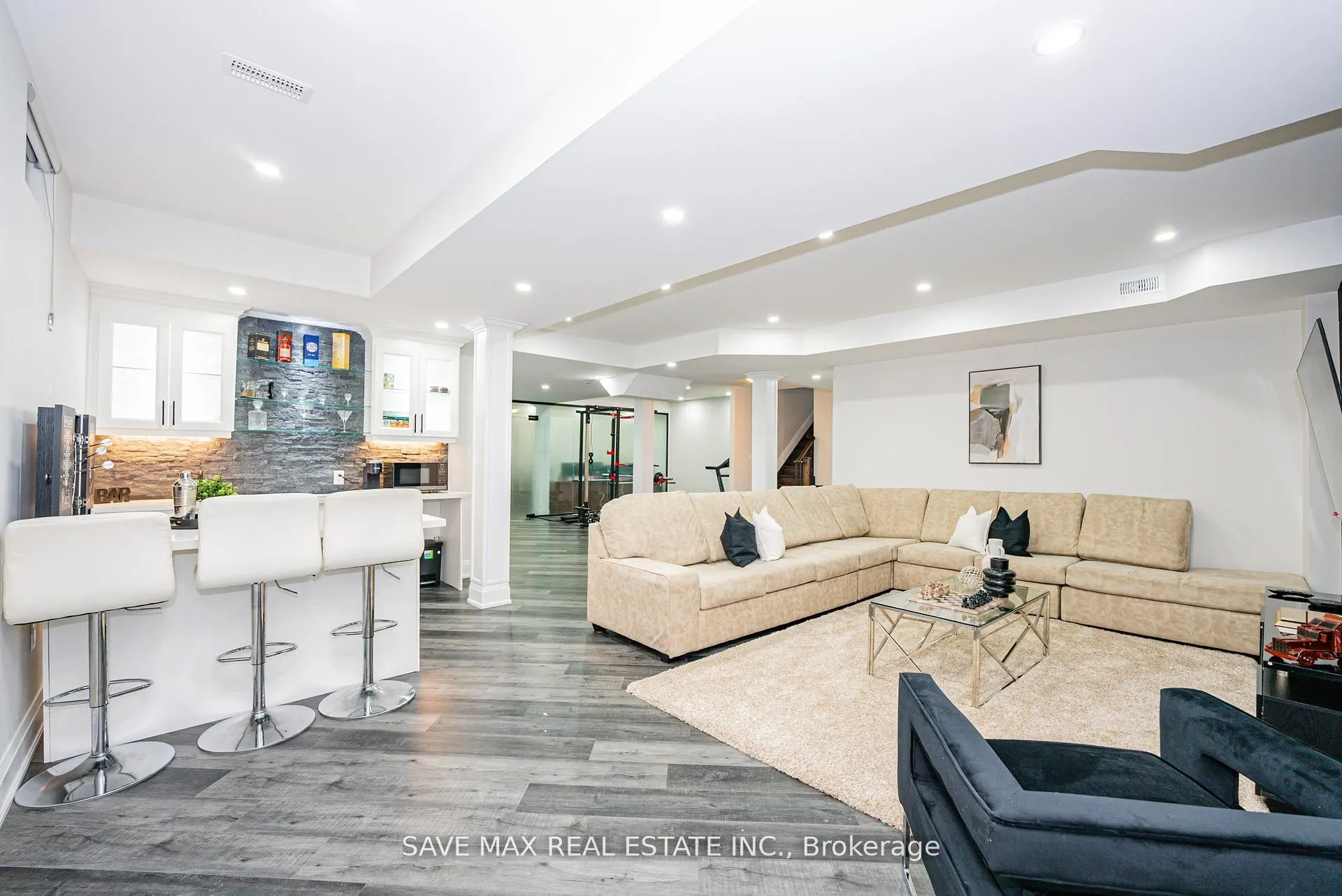 95 Sarracini Crescent