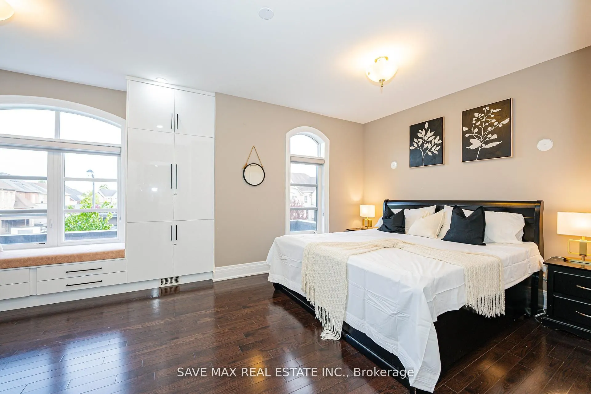 95 Sarracini Crescent