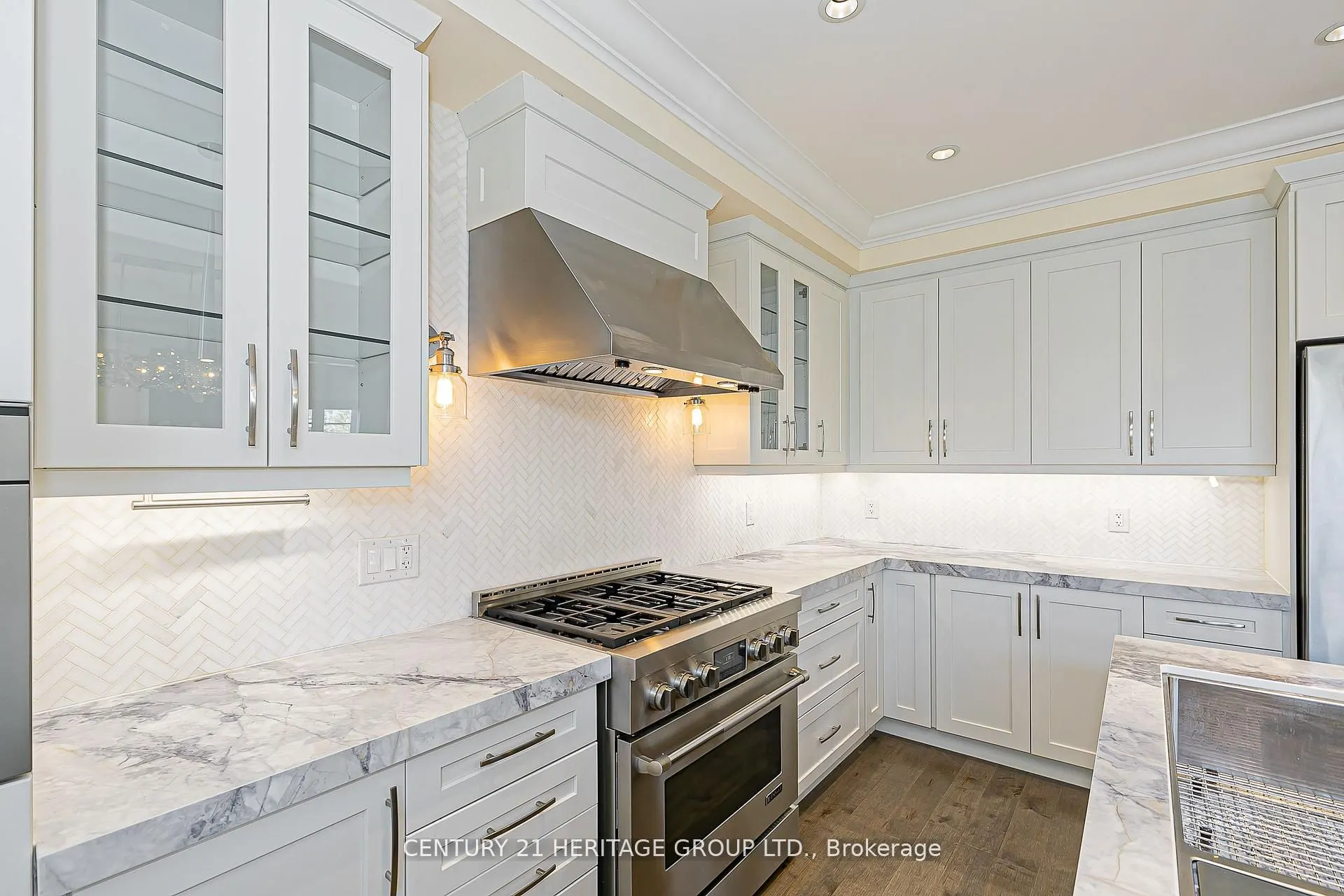 2 Roy Harper Avenue
