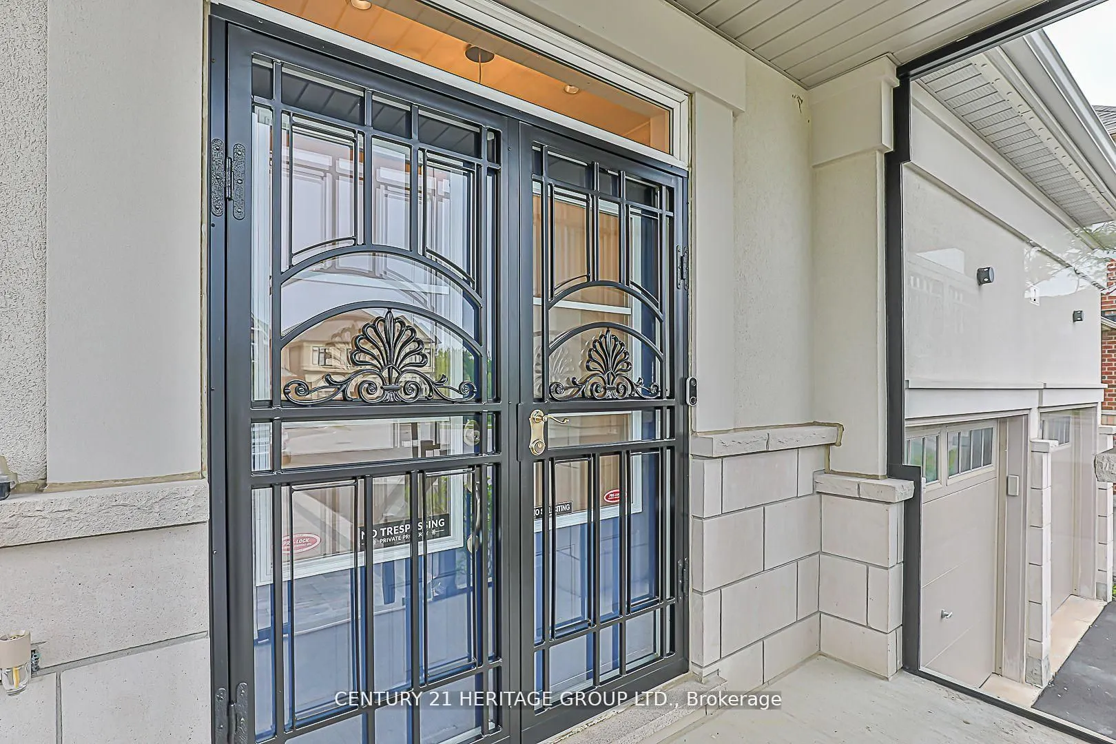 2 Roy Harper Avenue
