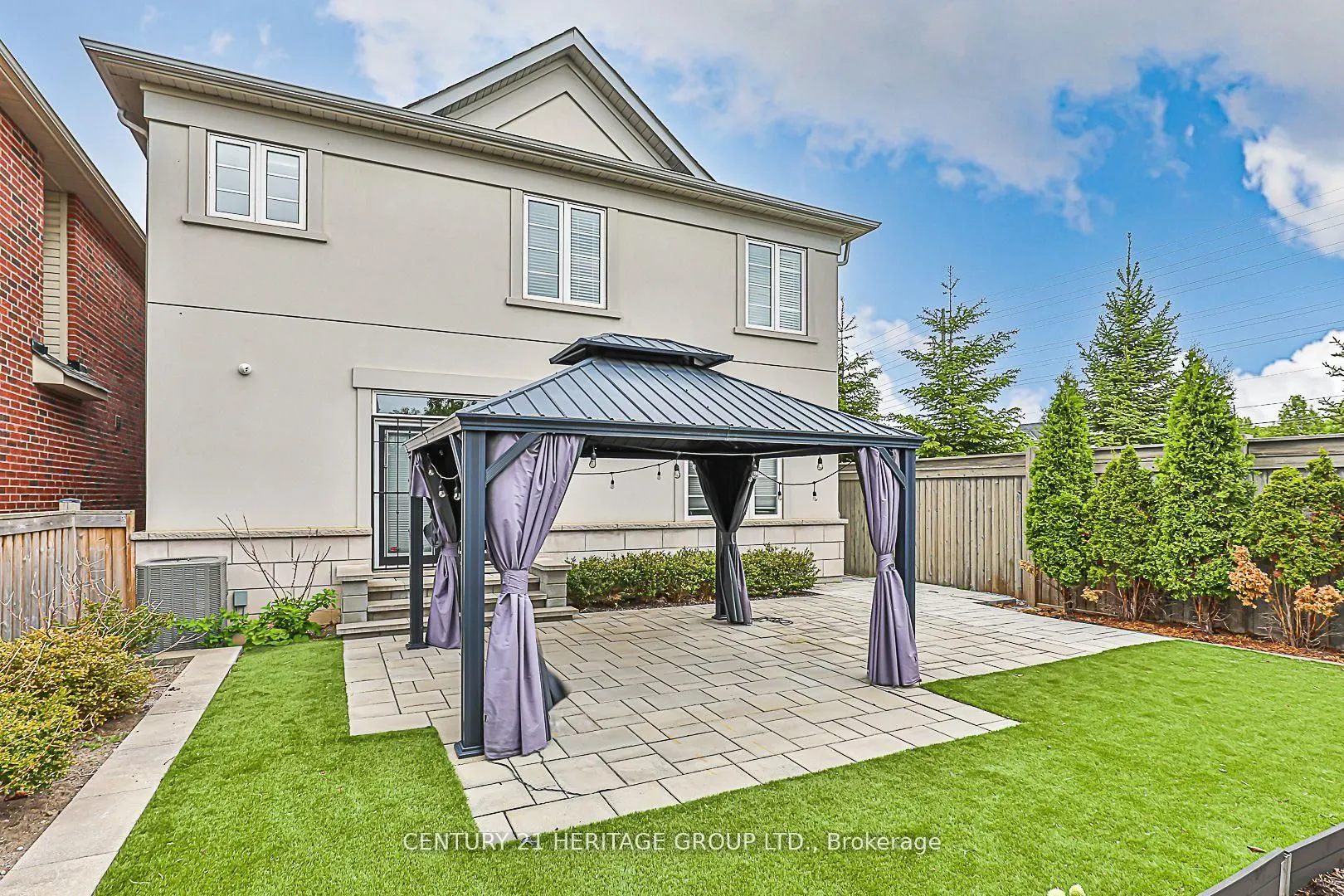 2 Roy Harper Avenue