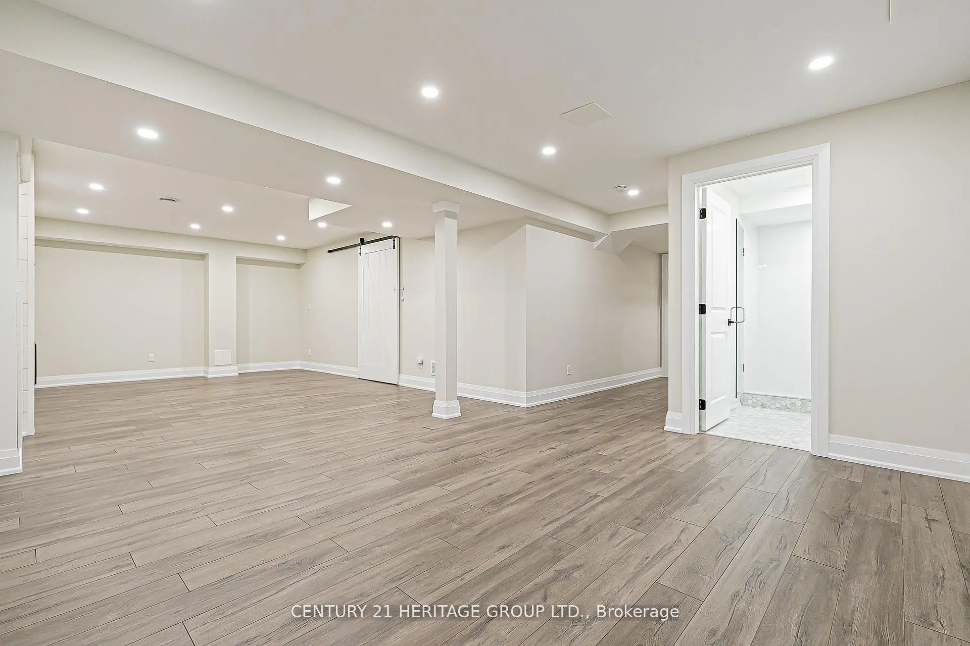 2 Roy Harper Avenue