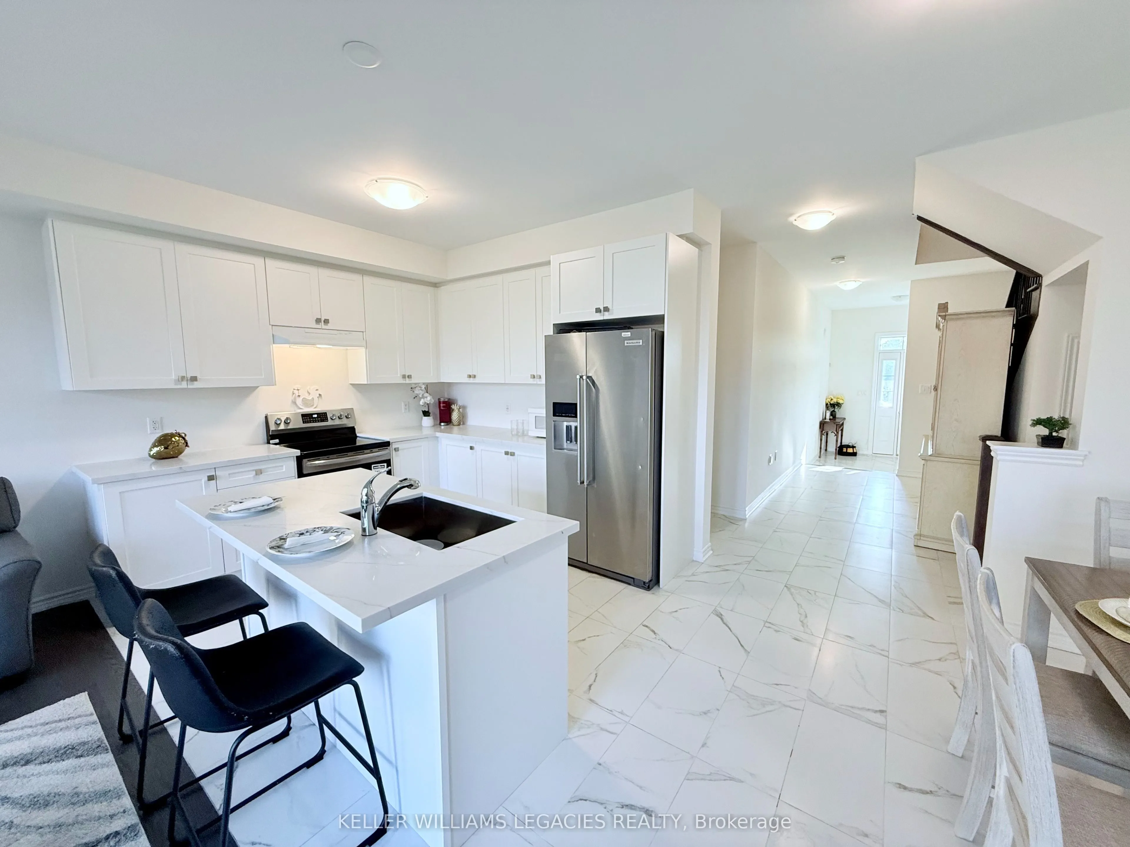 2229 Grainger Loop
