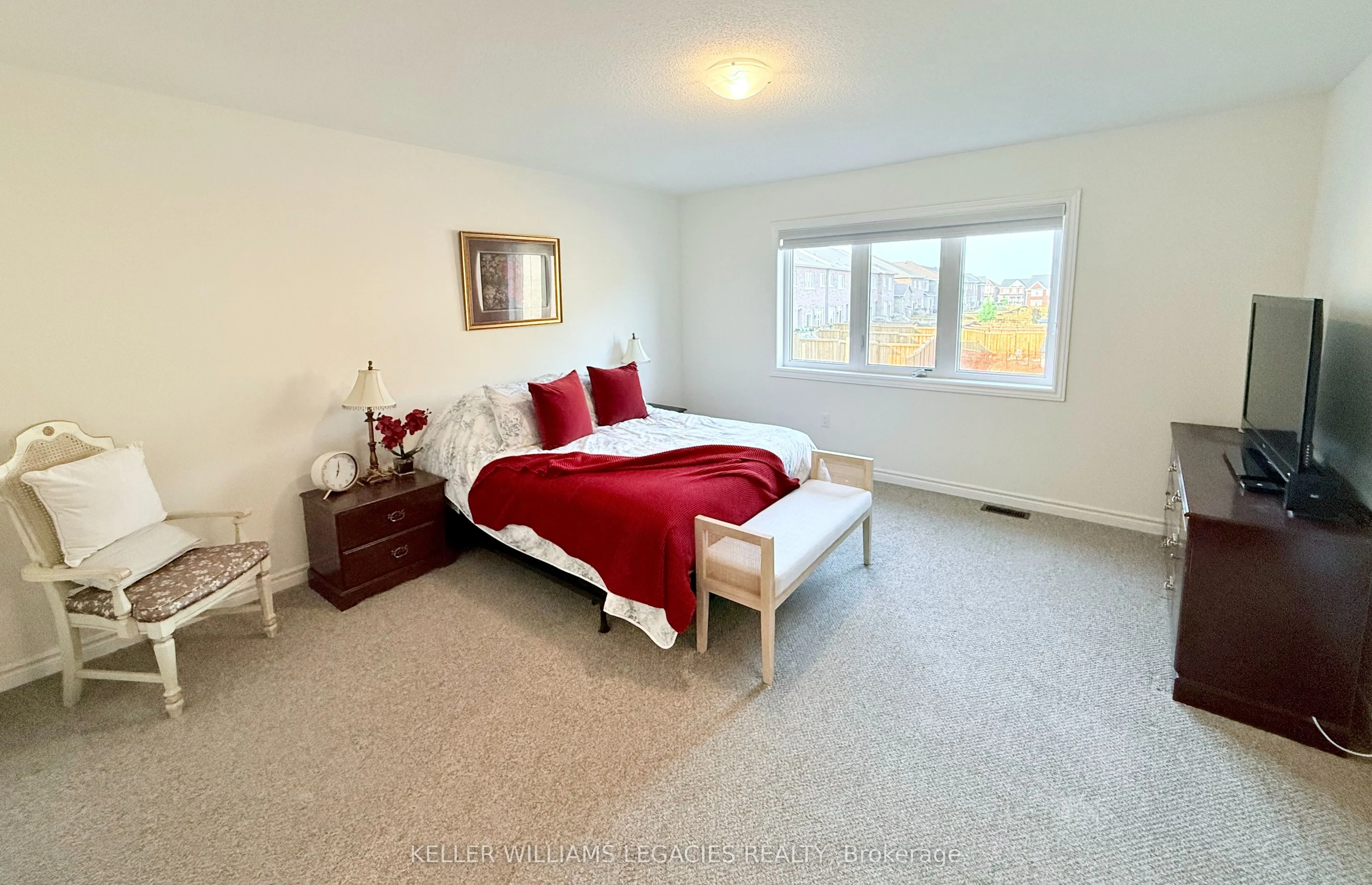2229 Grainger Loop