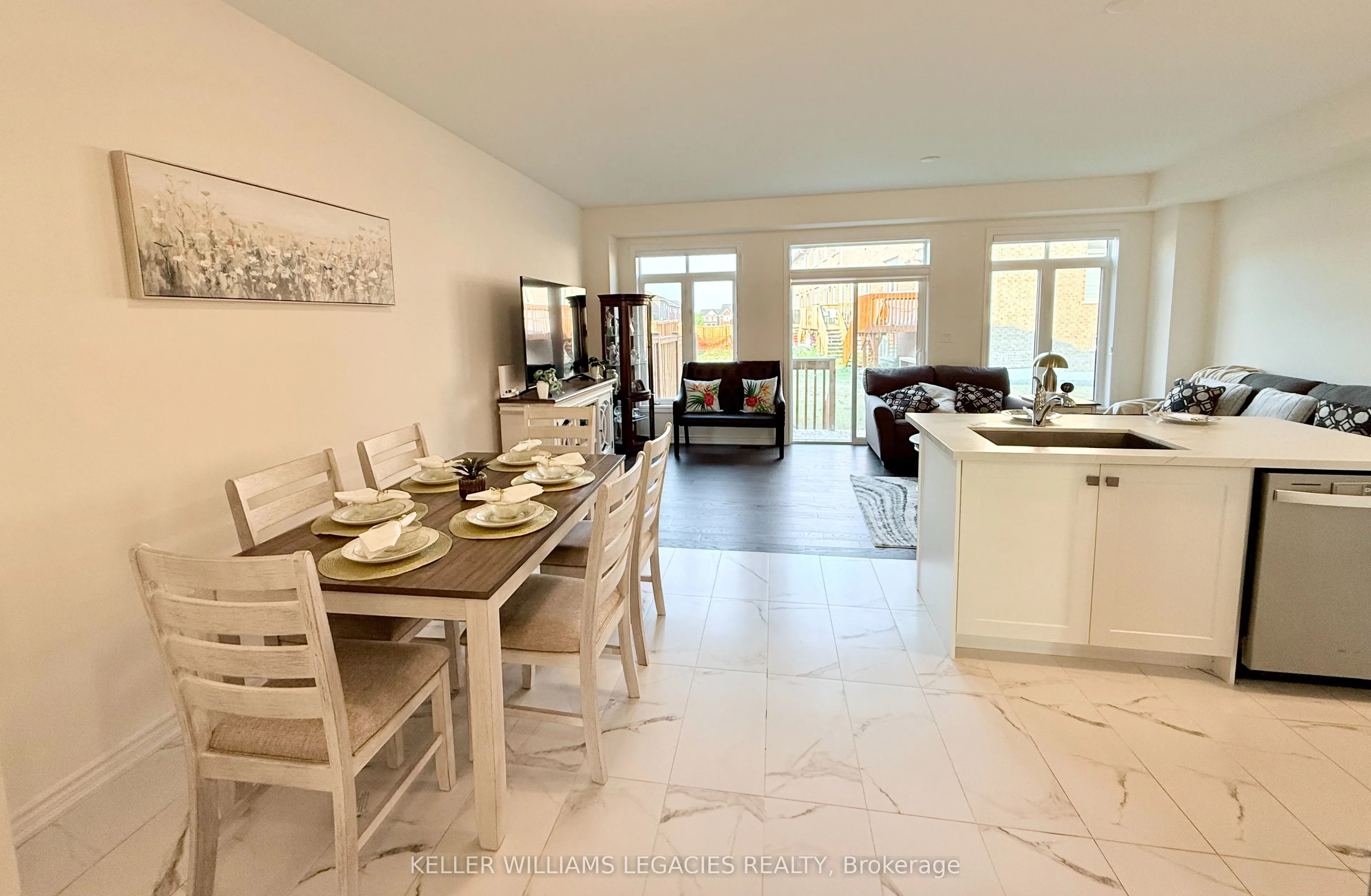 2229 Grainger Loop