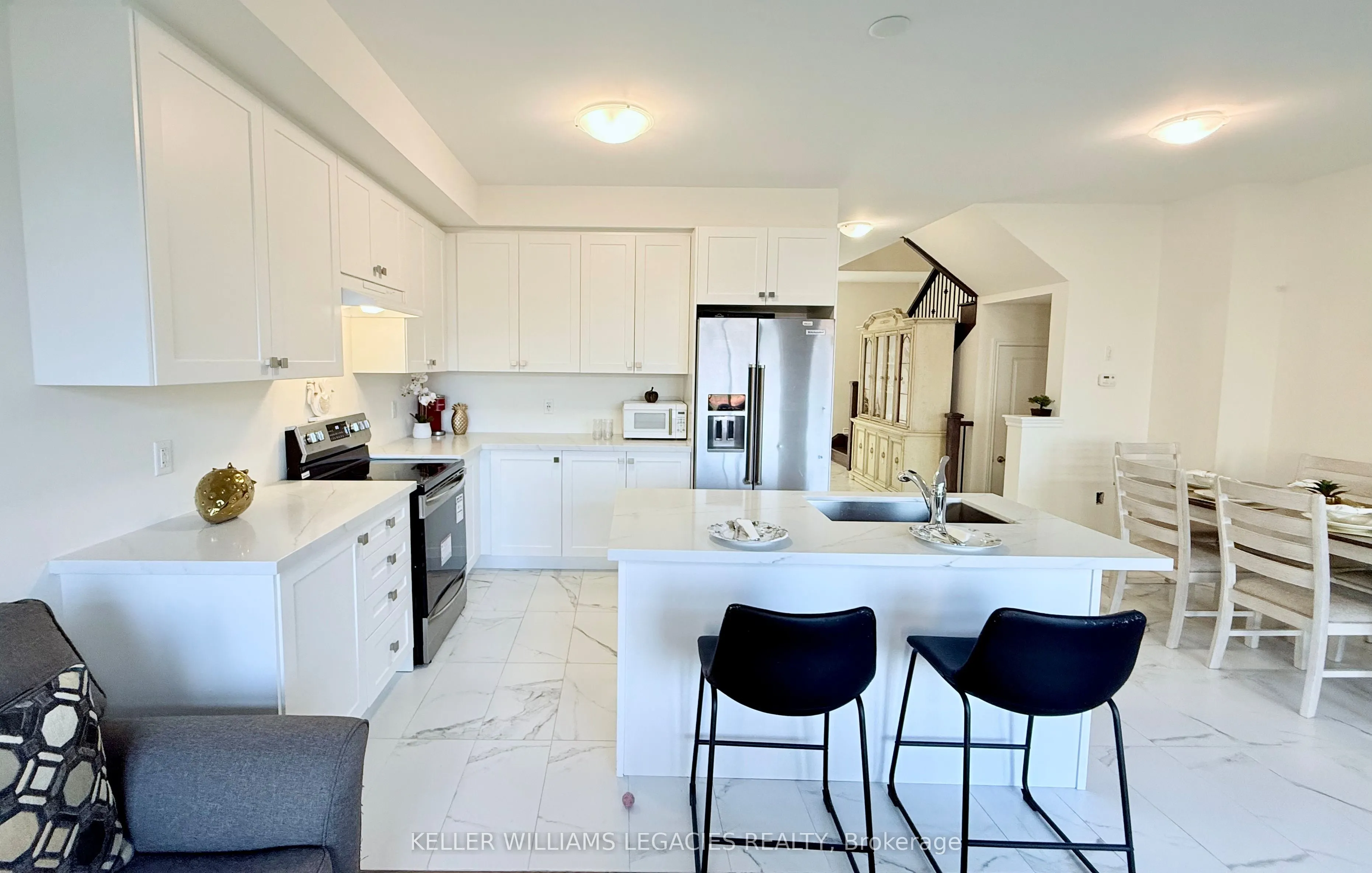 2229 Grainger Loop
