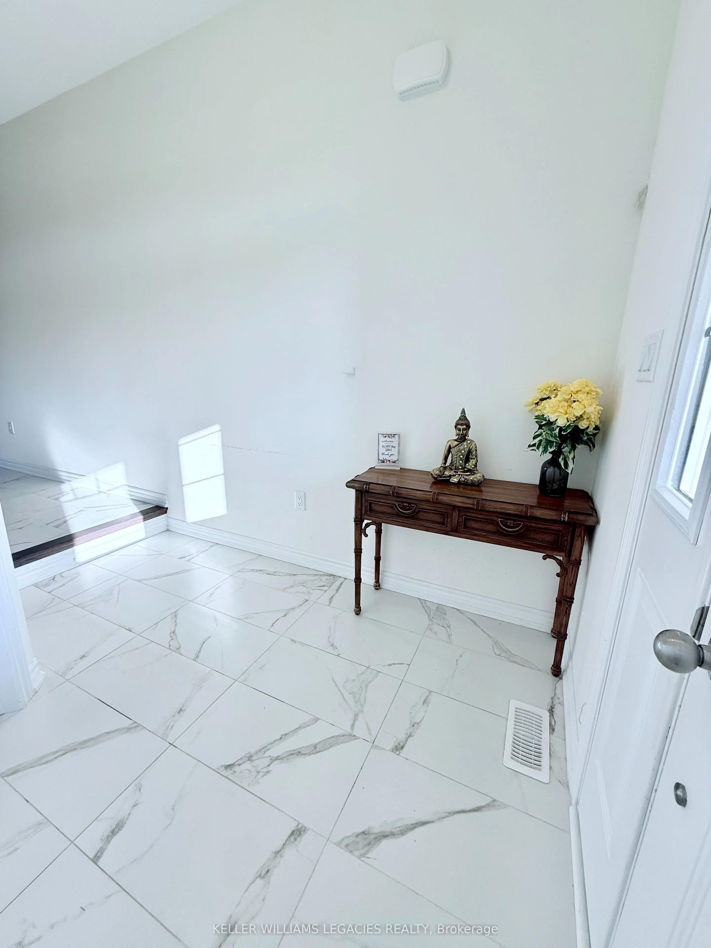 2229 Grainger Loop