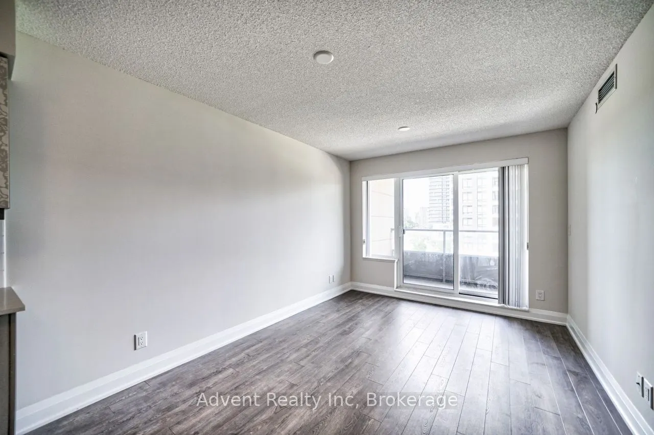 18 Uptown Drive, #725