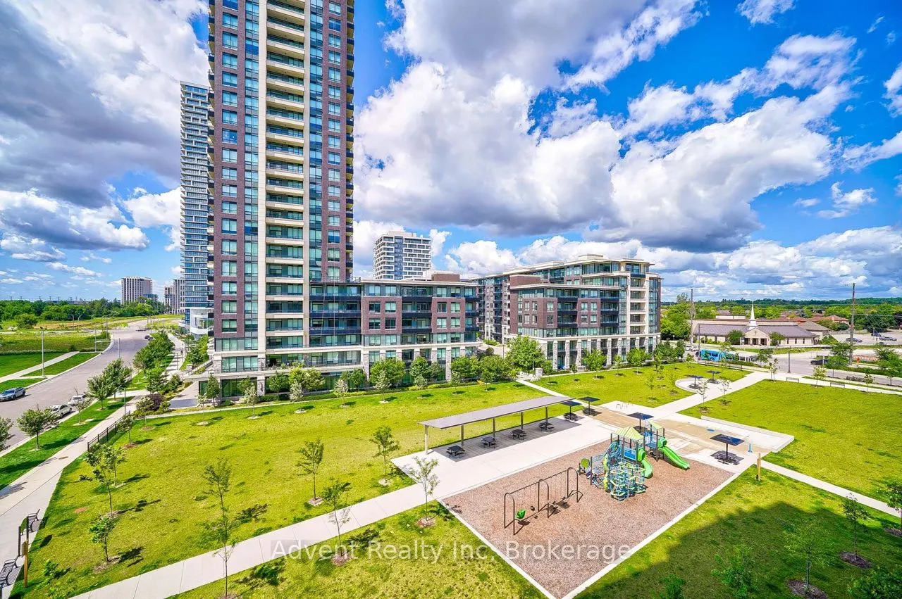 18 Uptown Drive, #725