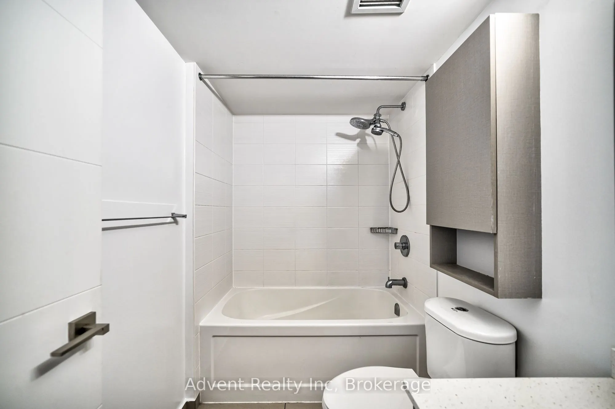 18 Uptown Drive, #725