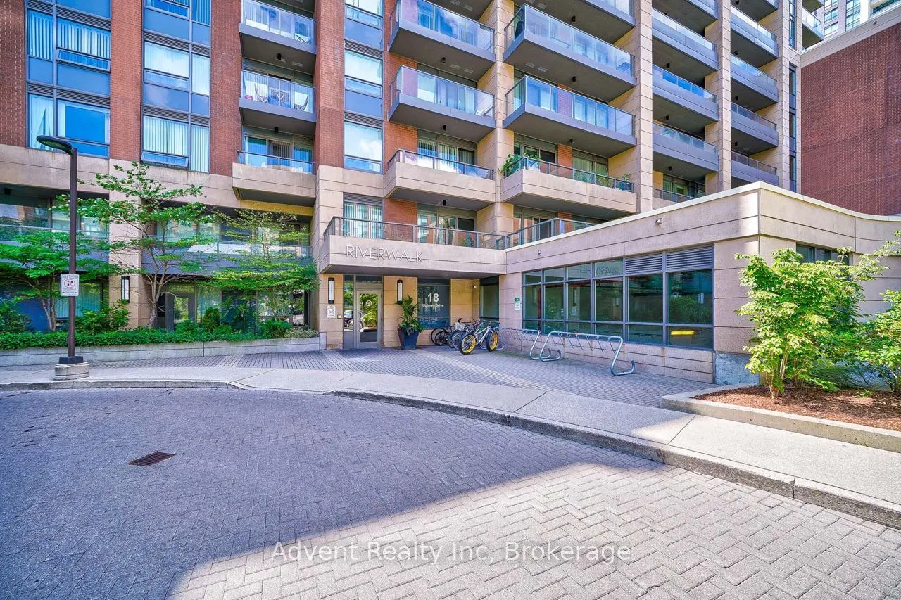 18 Uptown Drive, #725