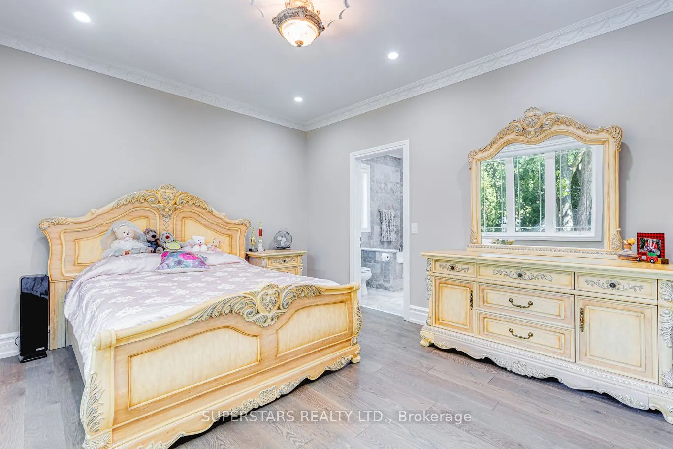 43 Hughson Drive