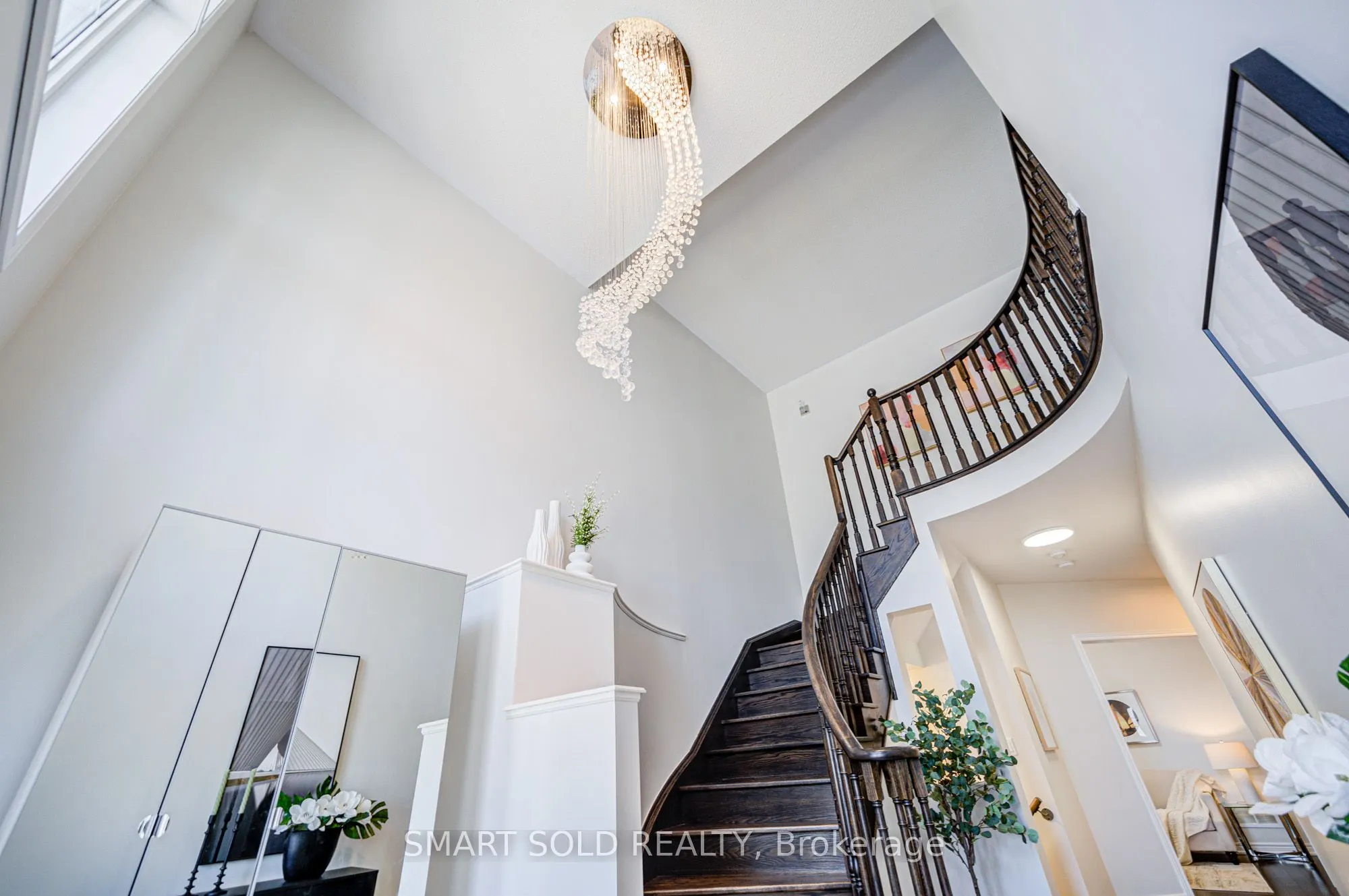 713 Prest Way
