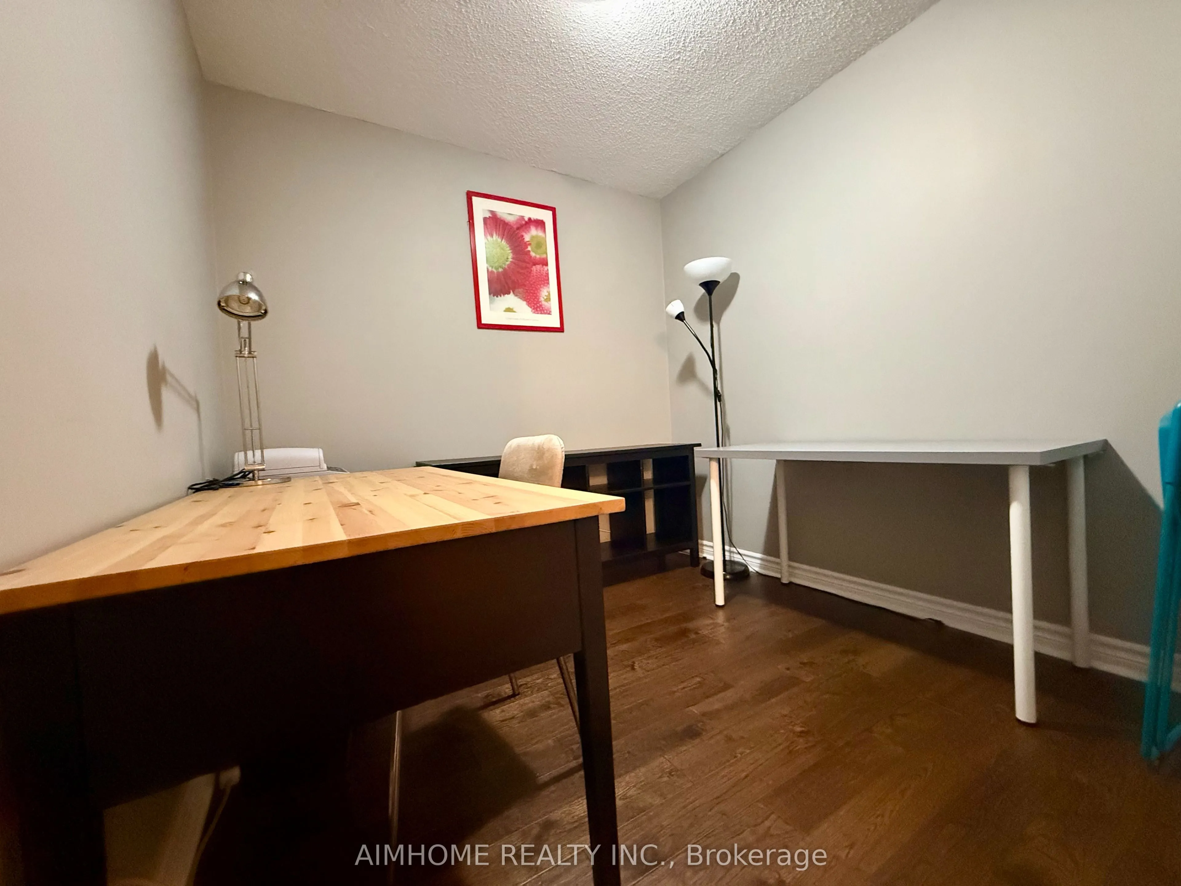 33 Cox Boulevard, #1218
