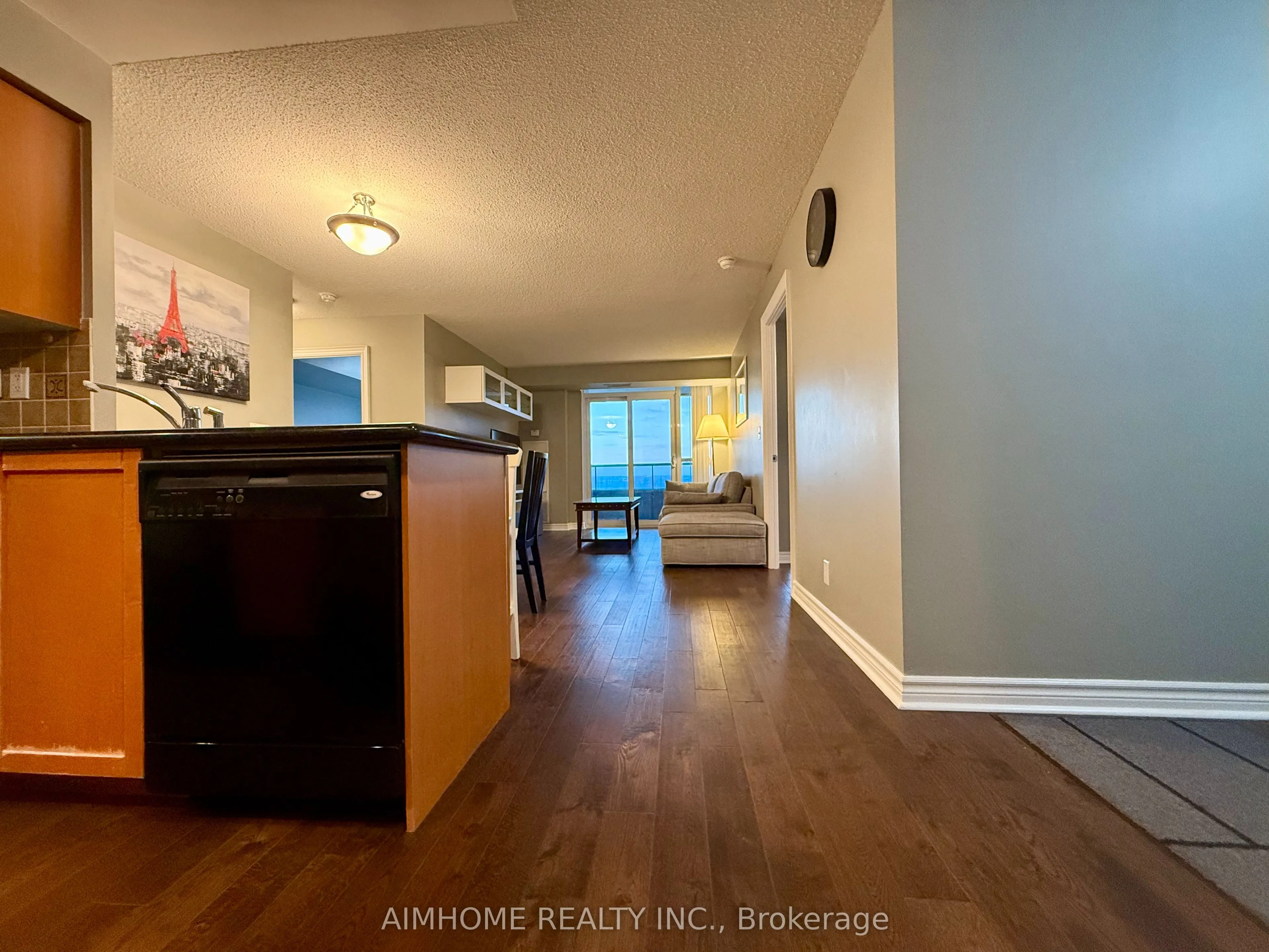 33 Cox Boulevard, #1218