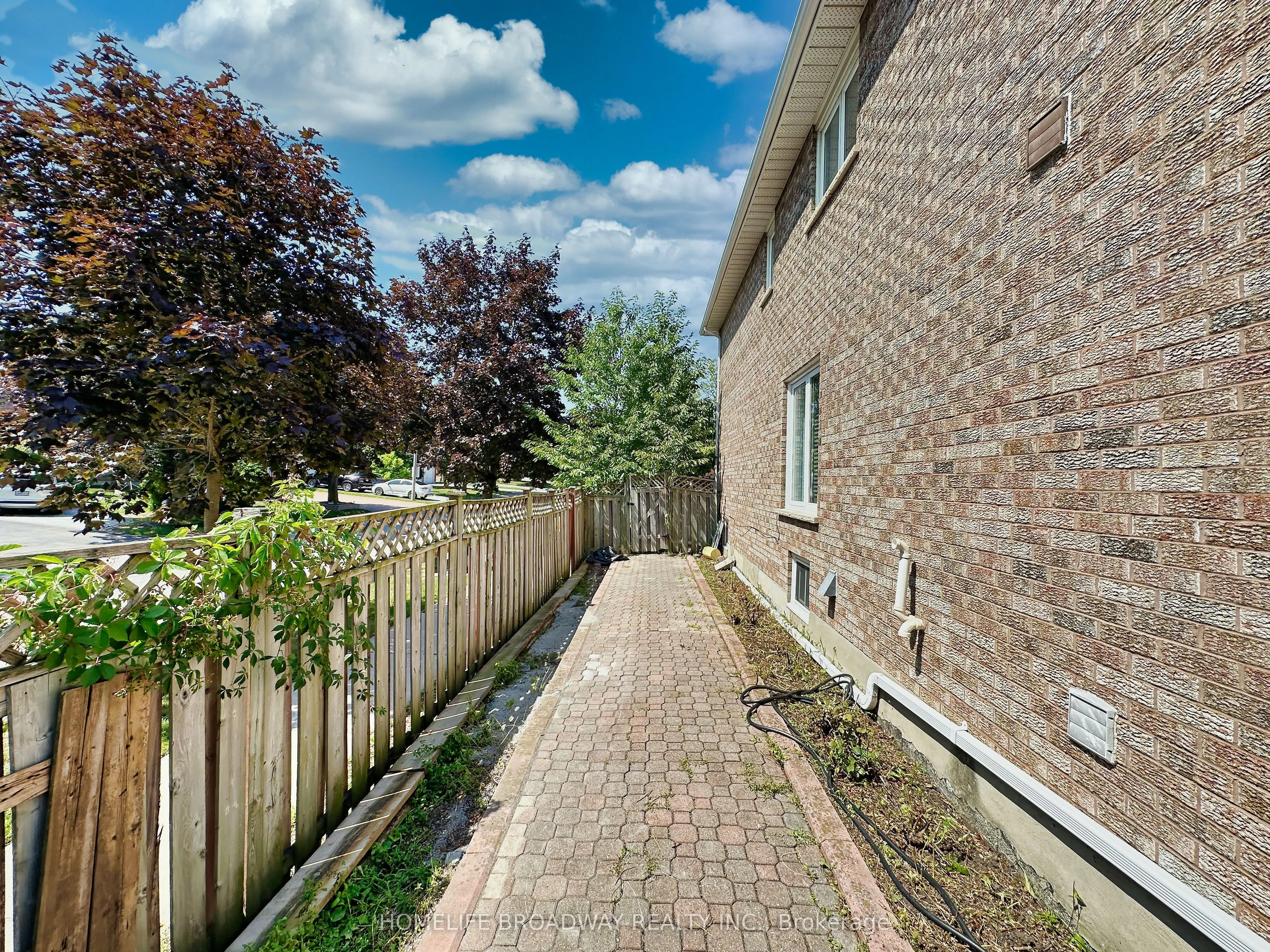 1 Hearthstone Crescent