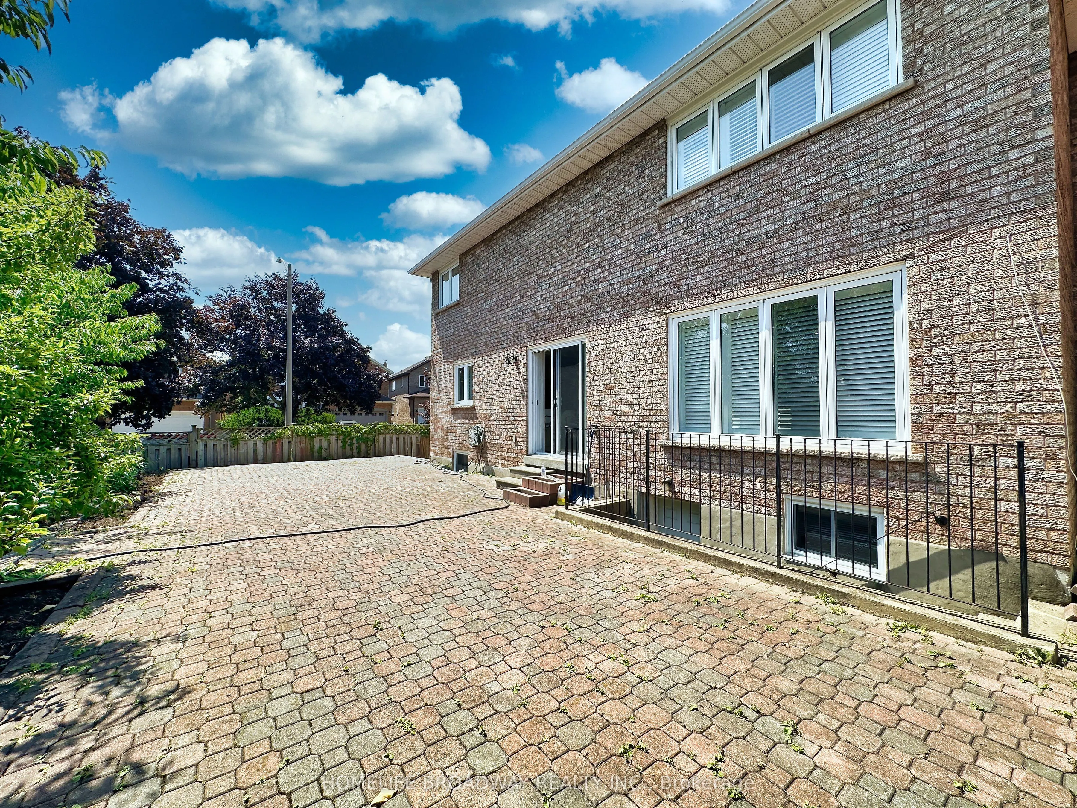 1 Hearthstone Crescent