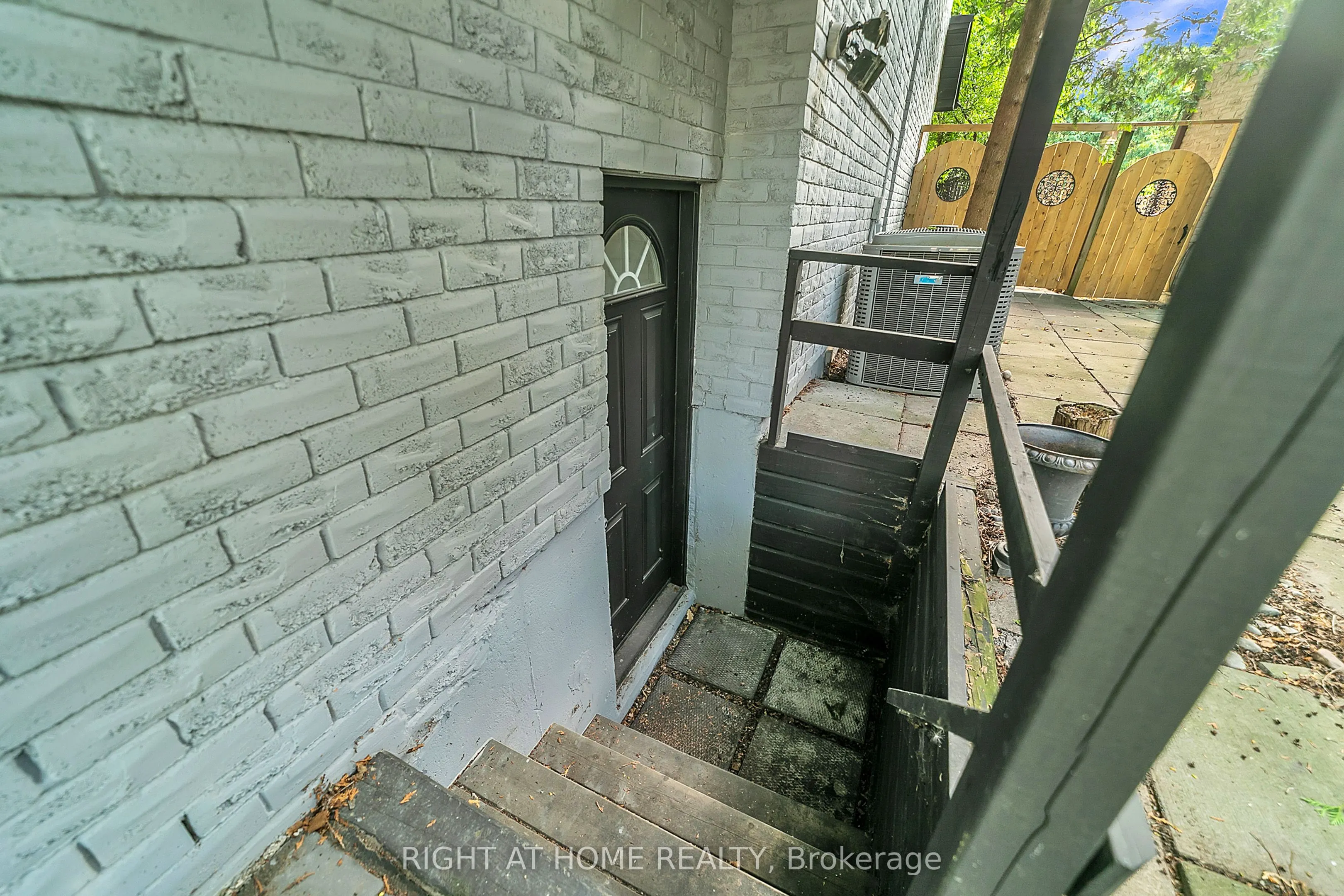 302 Mullen Drive