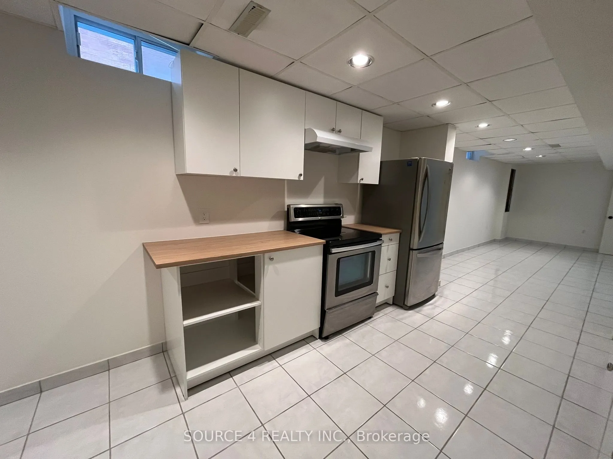 138 Venetian Crescent, #Basement