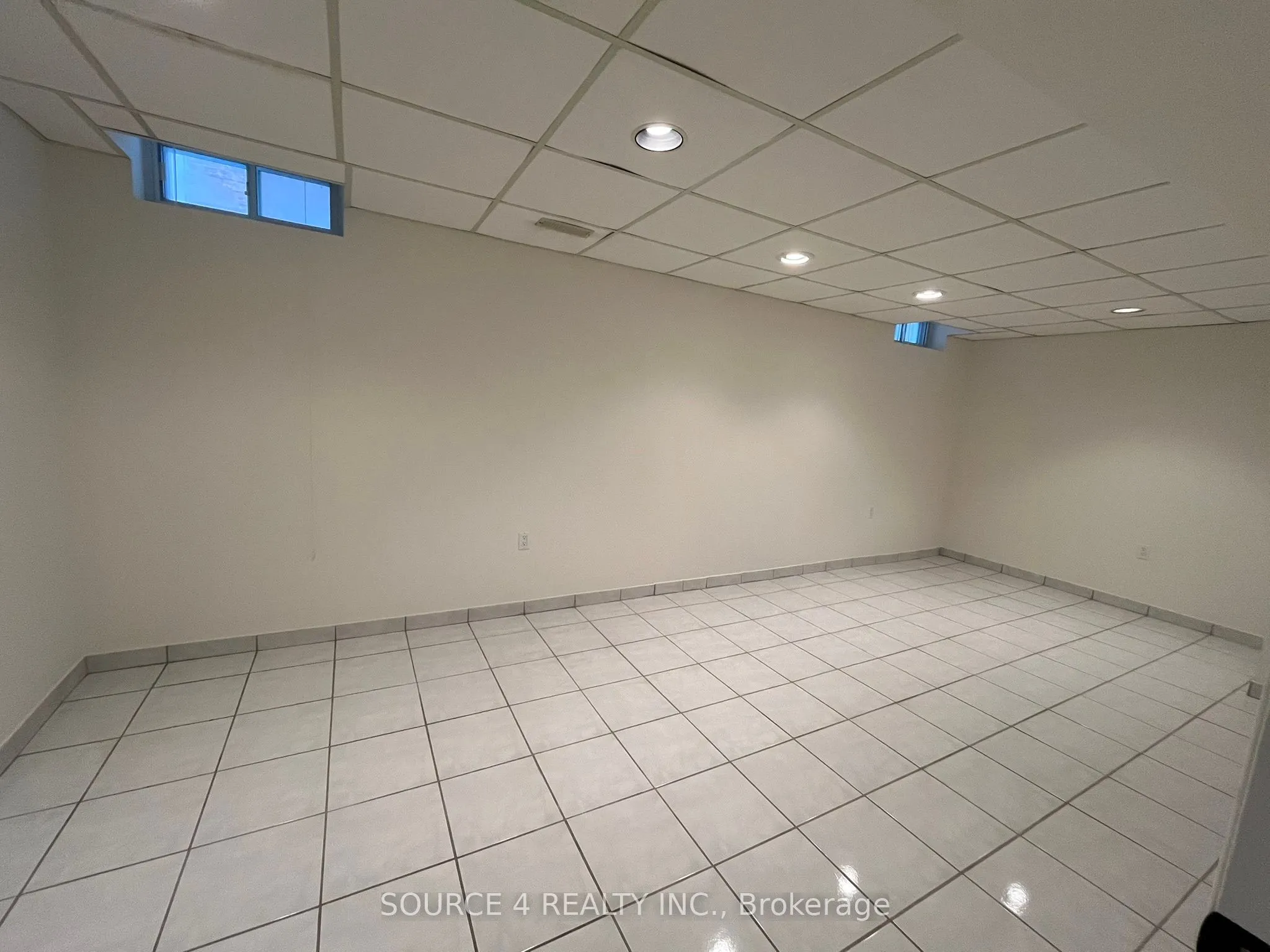 138 Venetian Crescent, #Basement