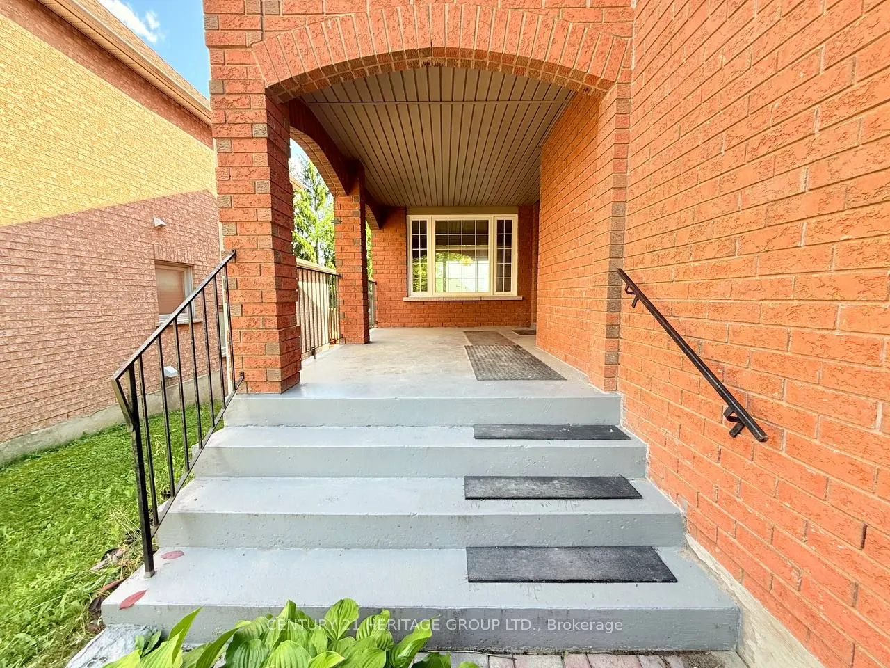162 Widdifield Avenue