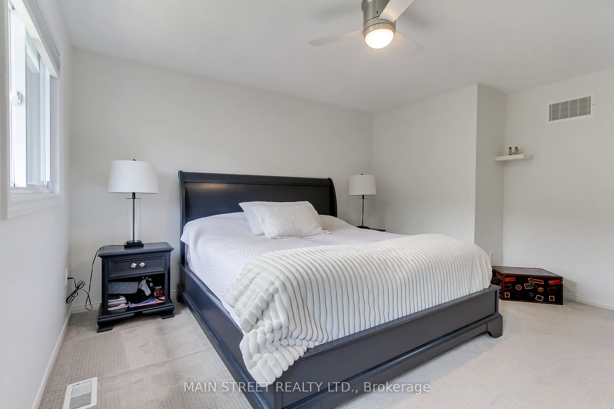 228 Warner Crescent